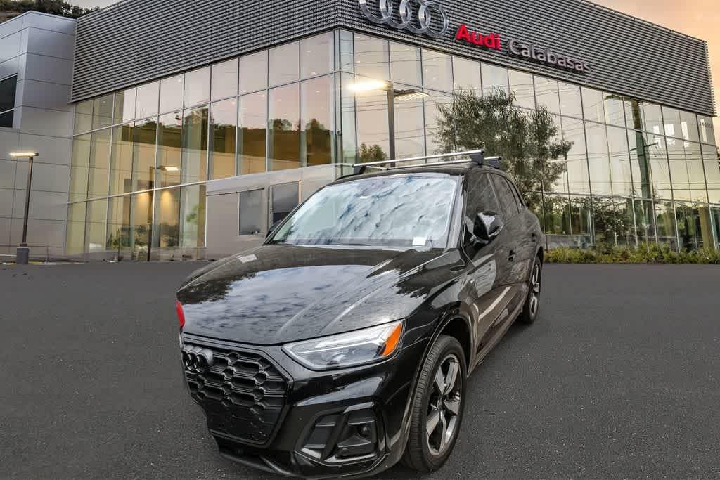 2022 Audi Q5 45 Premium Plus's photo