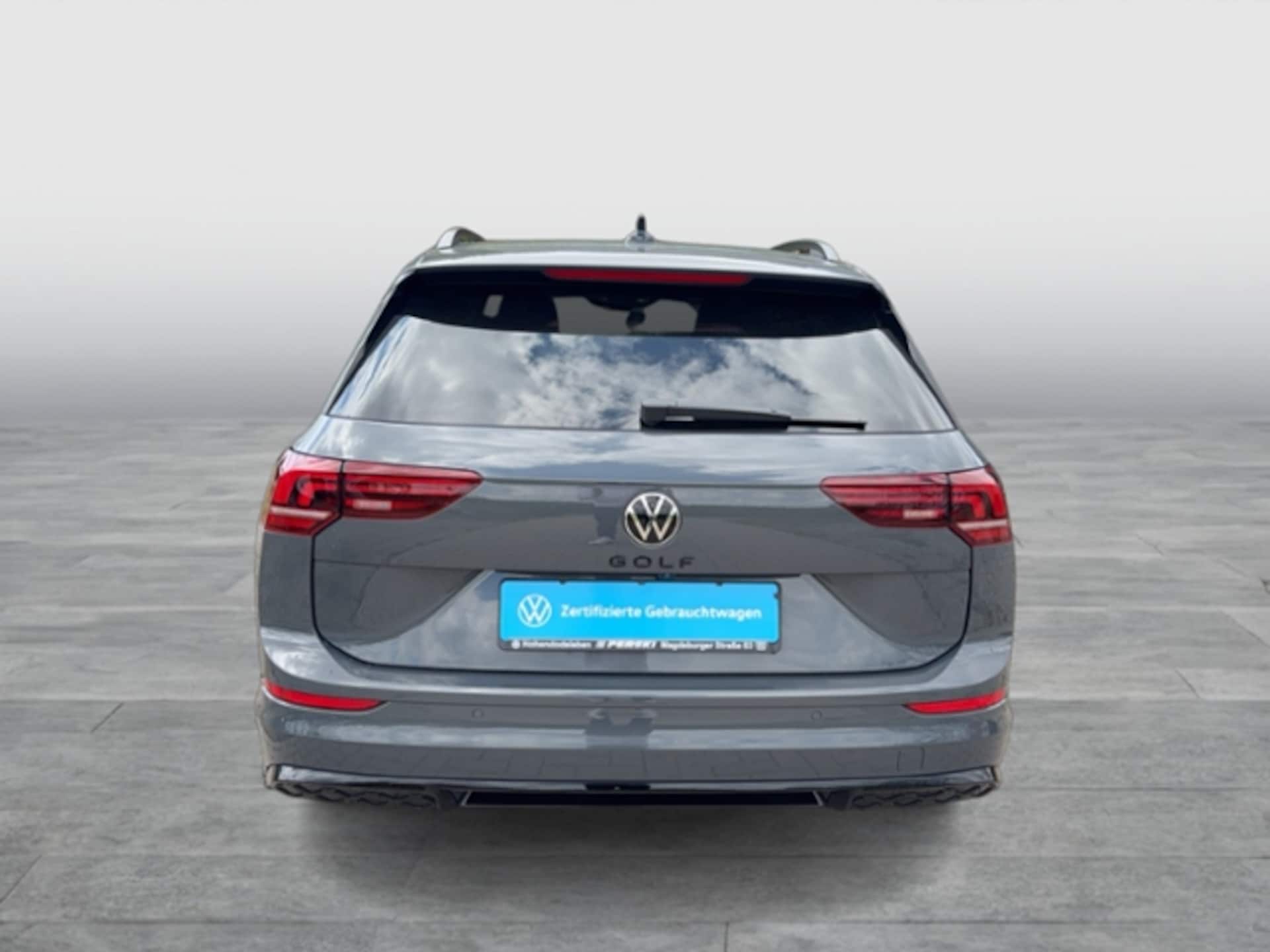 Volkswagen Golf Variant R-Line