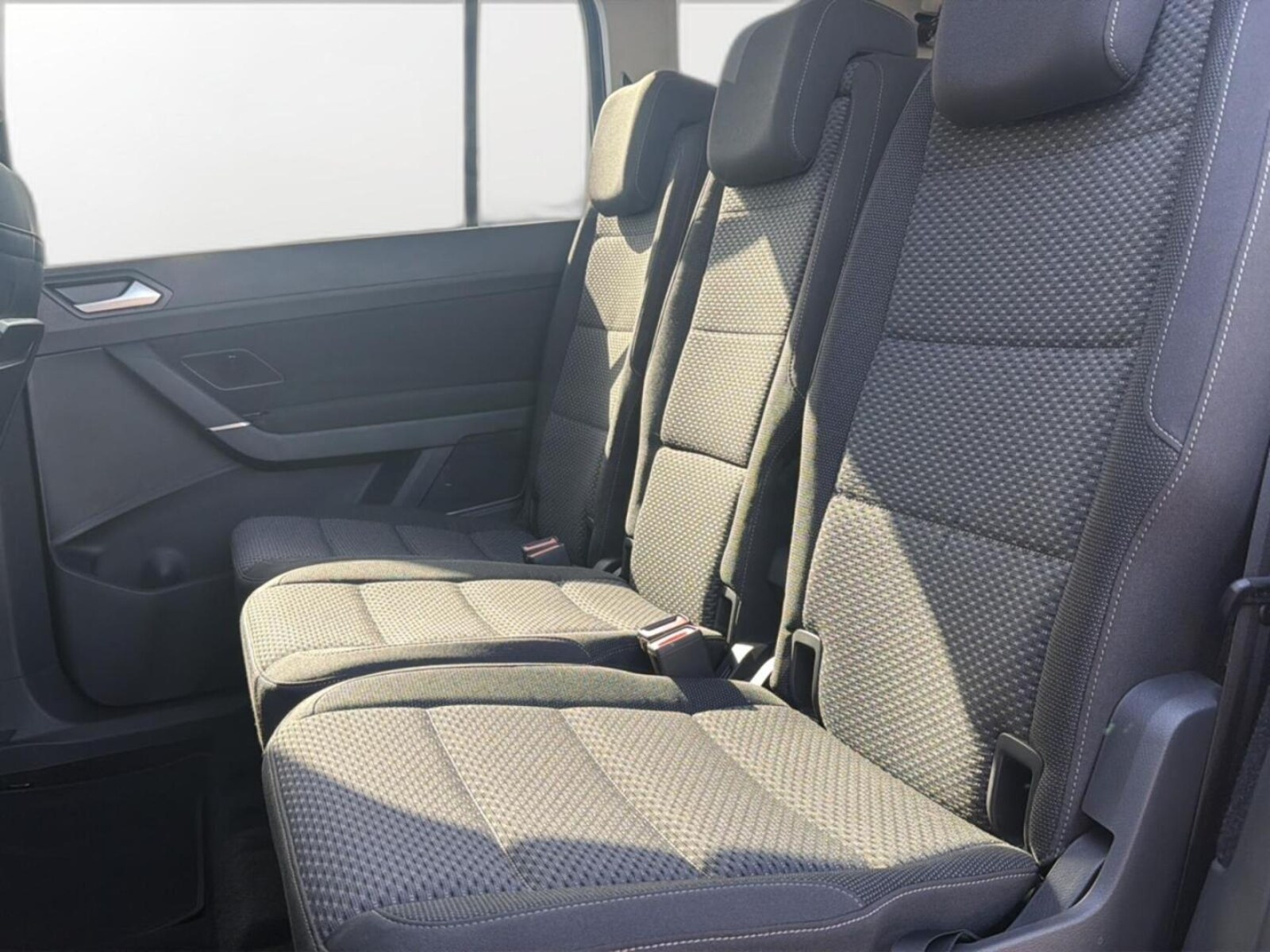 Volkswagen Touran – Bild 9