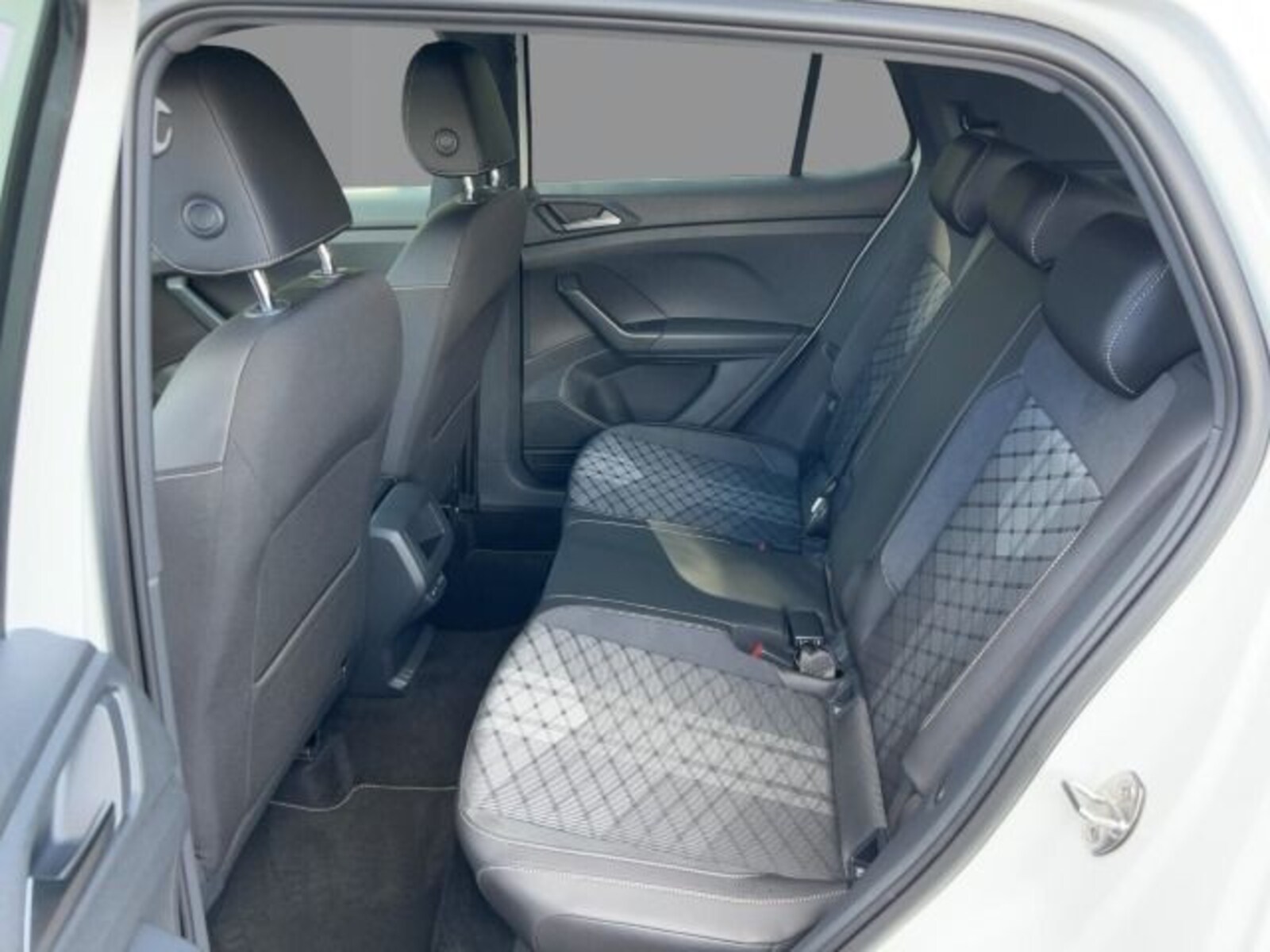 Volkswagen T-Cross – Bild 9