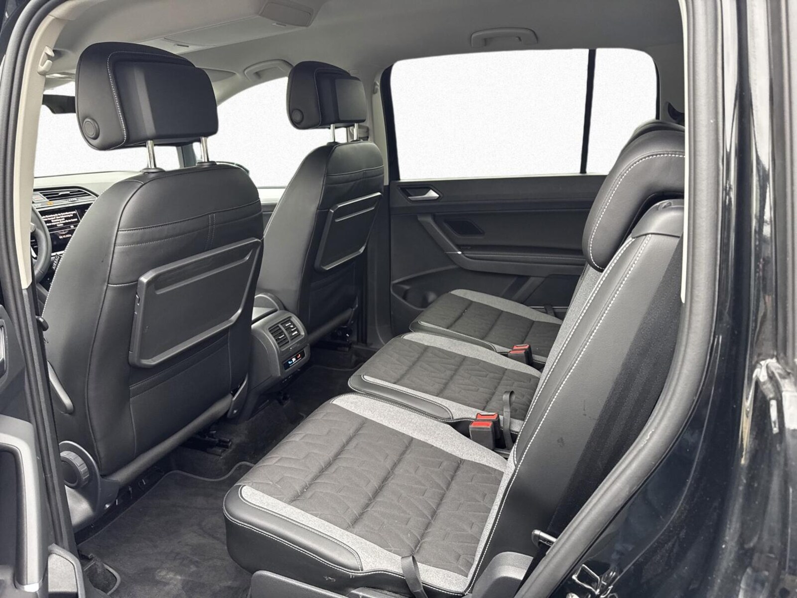 Volkswagen Touran – Bild 13