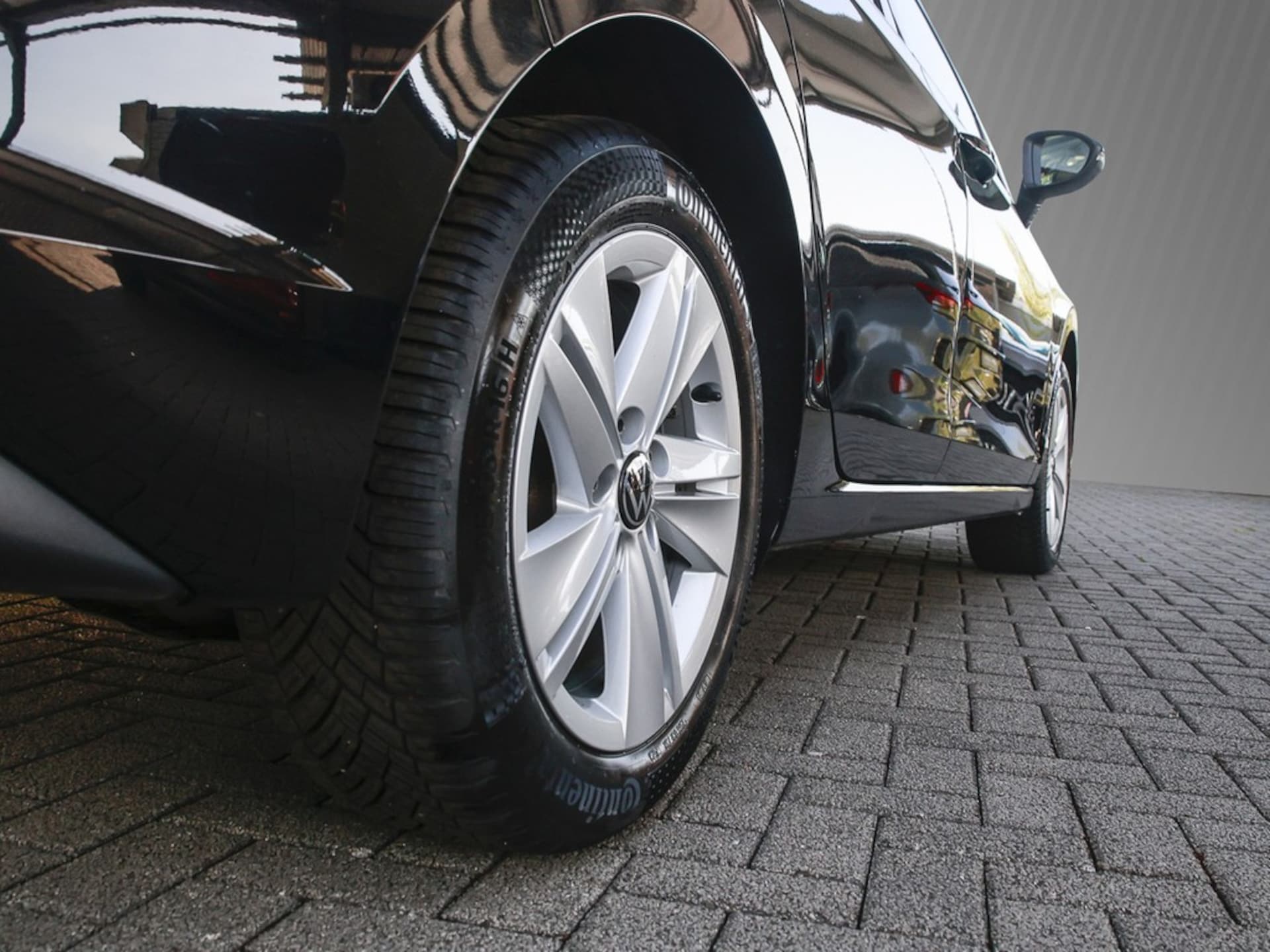 Volkswagen Golf Life
