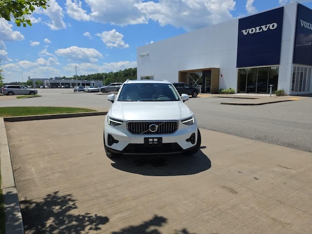2023 Volvo XC40