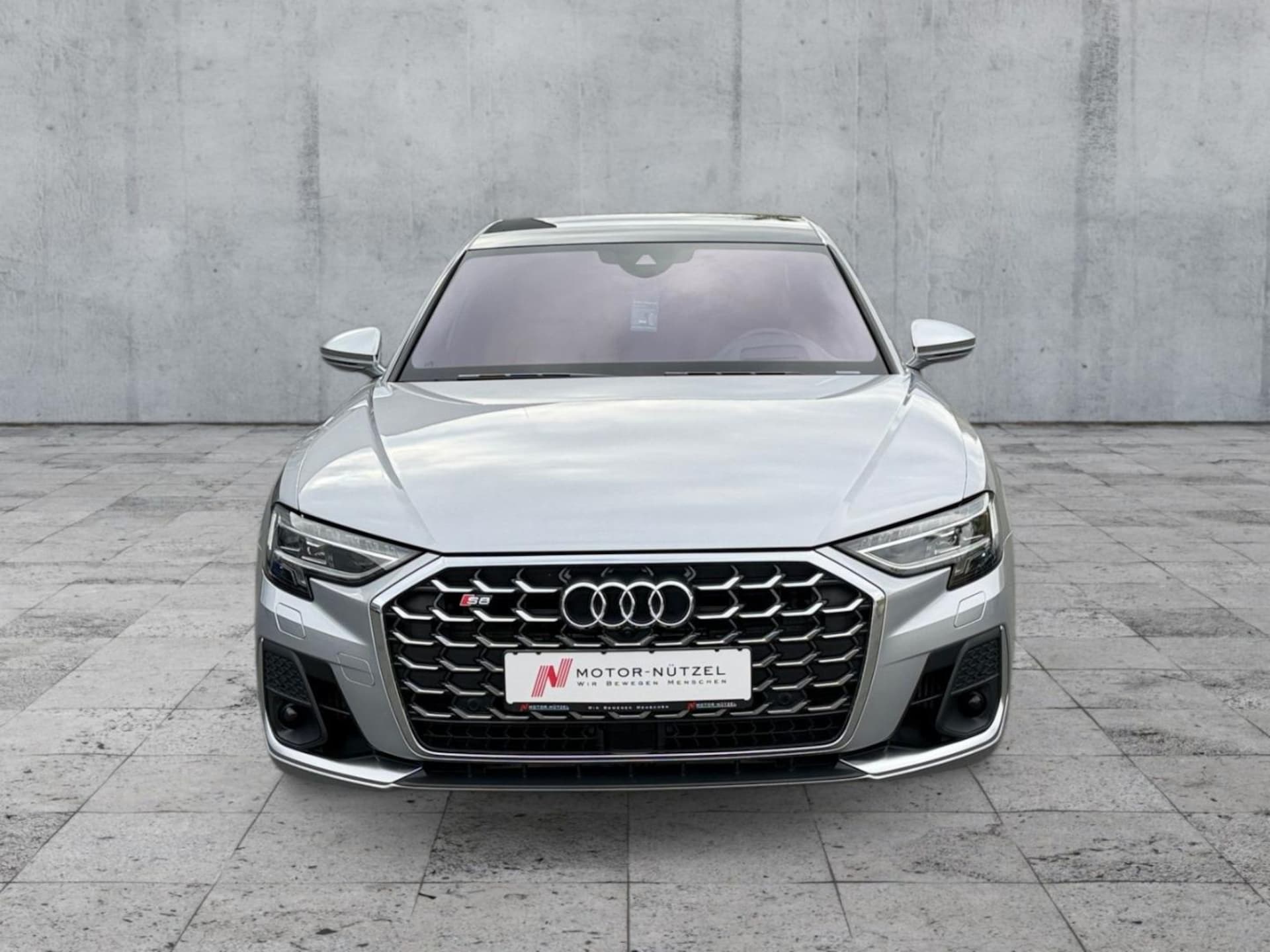 Audi S8