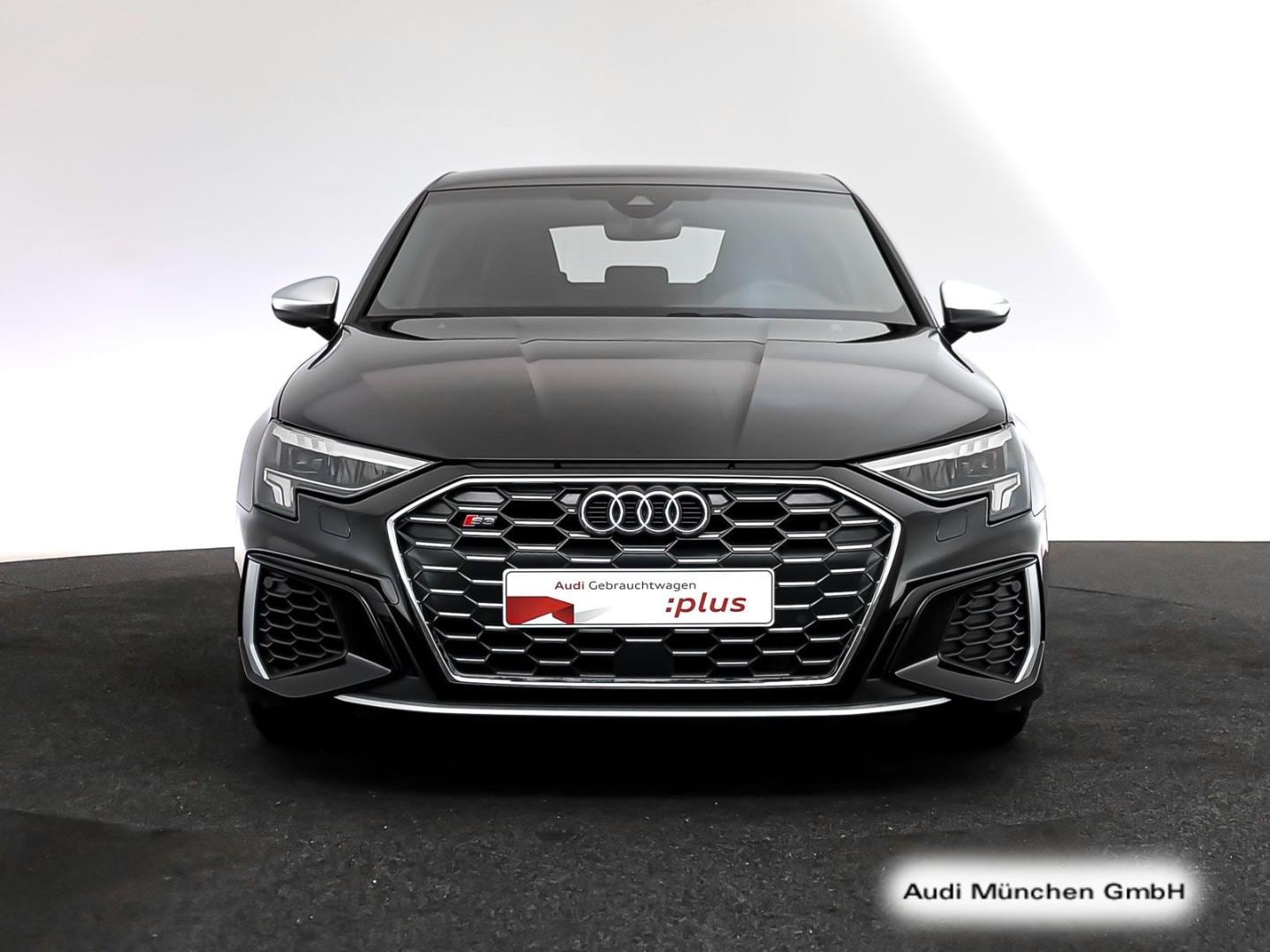 Bild über Audi S3 Sportback TFSI quattro S tronic - für weitere Informationen kontaktieren Sie den Audi Partner