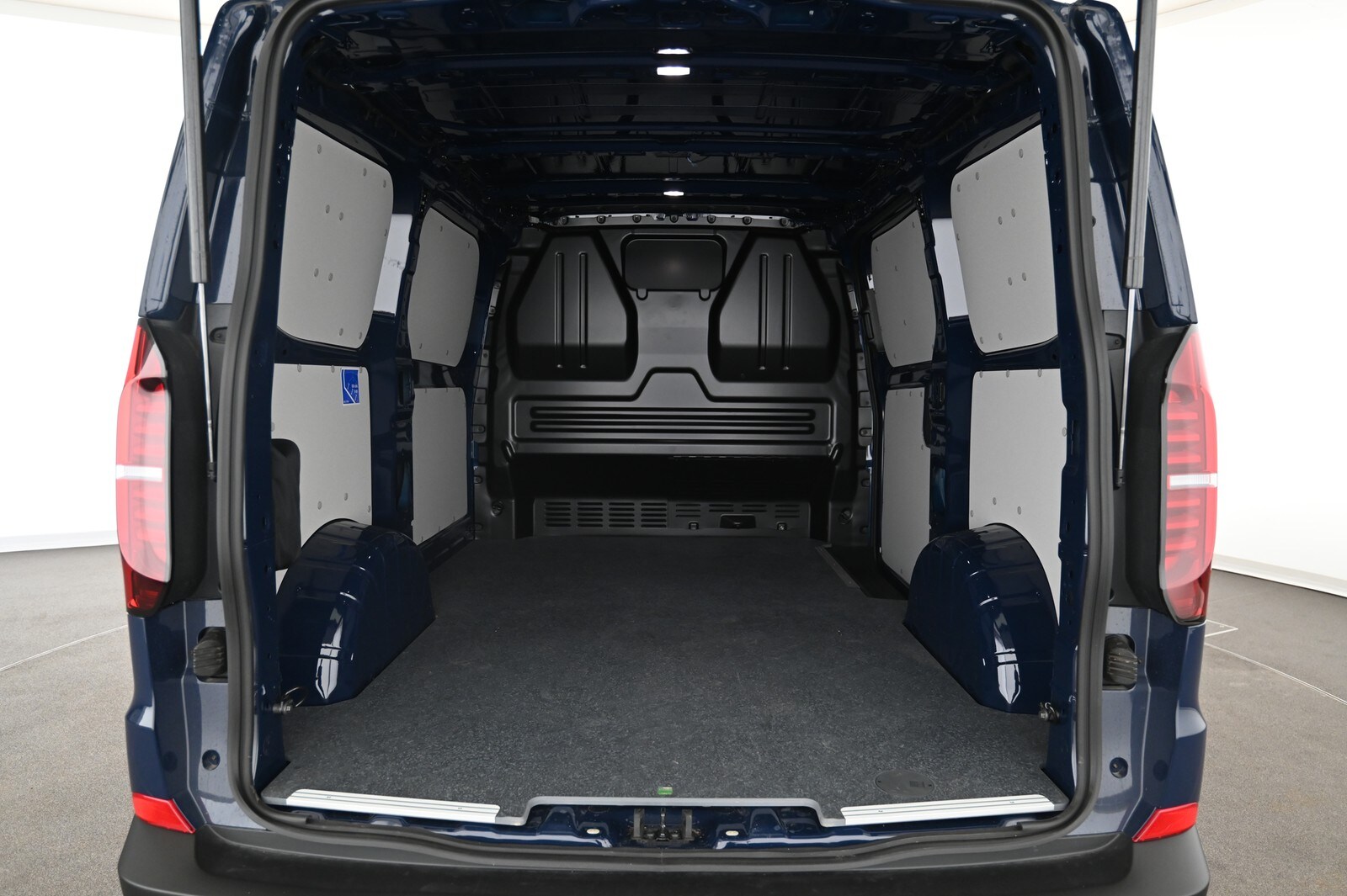 Volkswagen Transporter Kasten kurzer Radstand – Bild 24