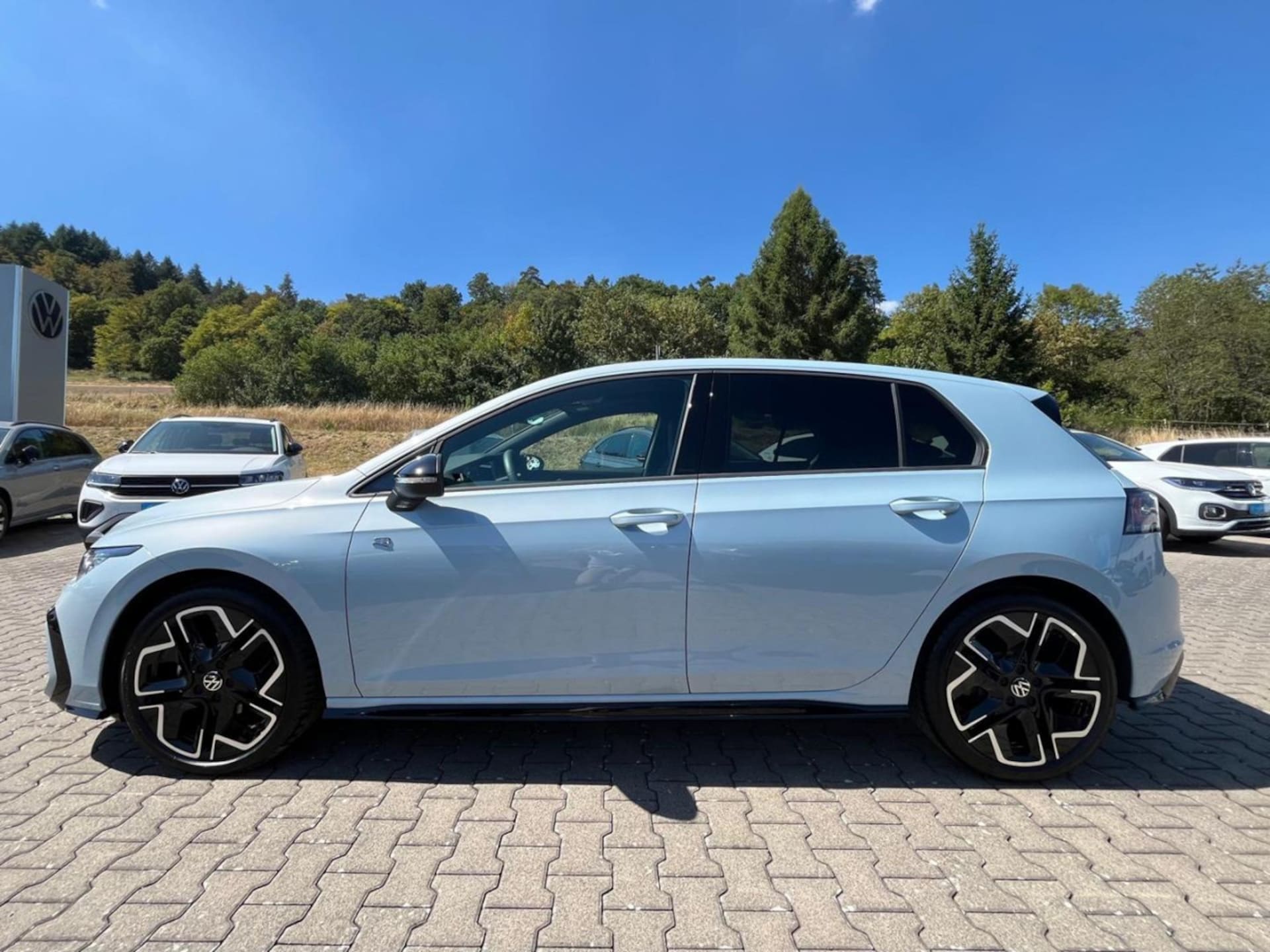 Volkswagen Golf R-Line