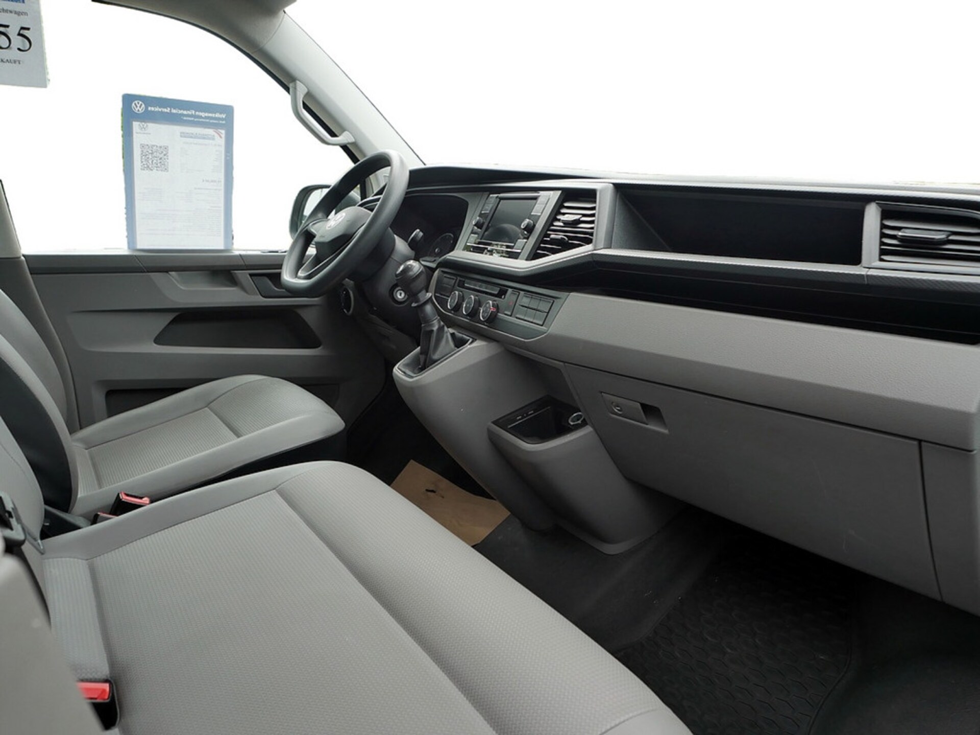 Volkswagen T6.1 Transporter Kombi kurzer Radstand