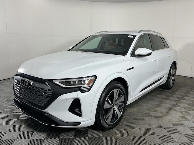 2024 Audi Q8 e-tron