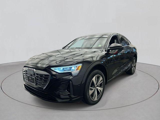 Photo of 2024 Audi Q8 Sportback e-tron 