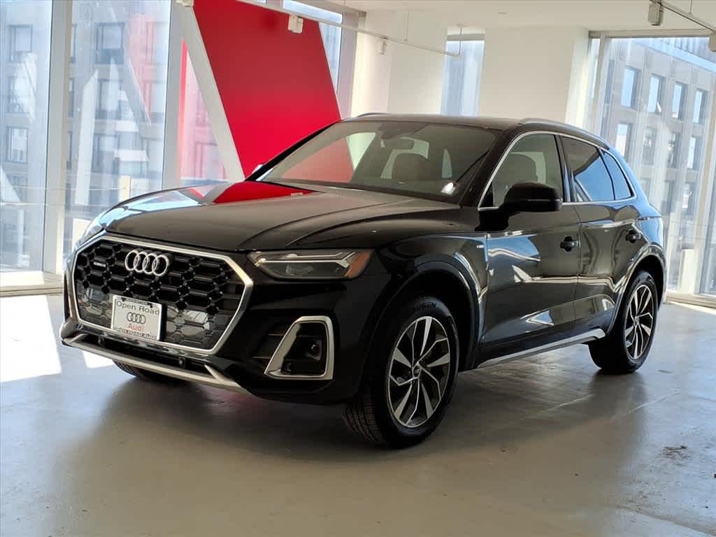 2023 Audi Q5 45 Premium's photo