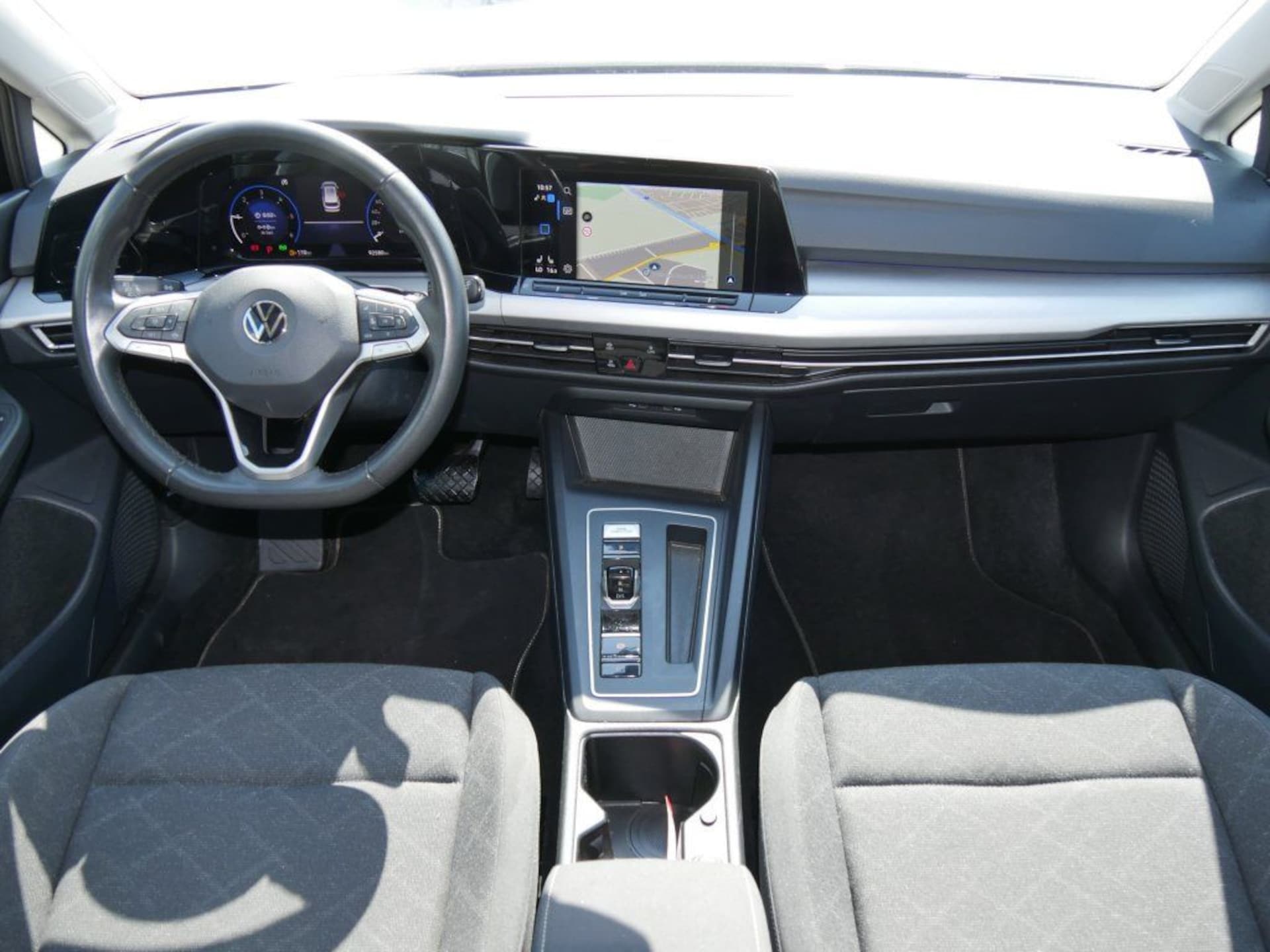 Volkswagen Golf Variant Life