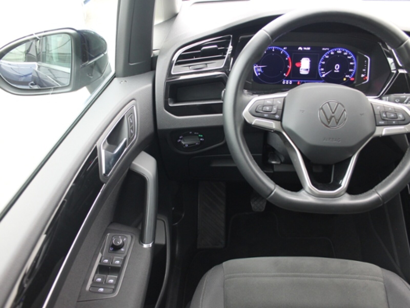 Volkswagen Touran – Bild 16