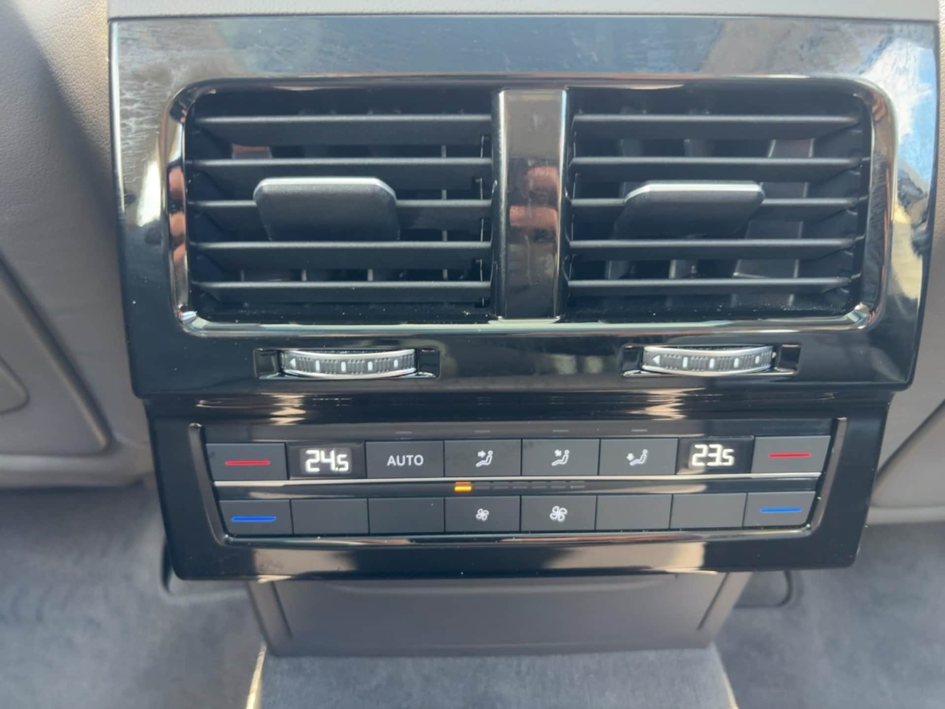 Volkswagen Touareg Atmosphere