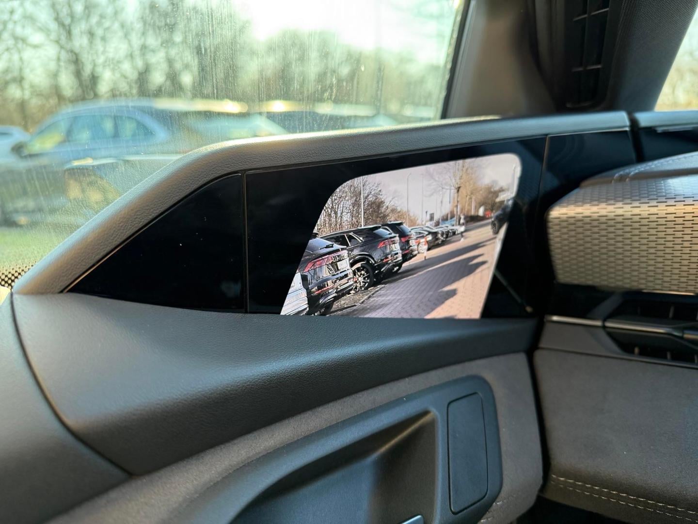 Bild über Audi S6 Avant e-tron edition one beige e-tron - für weitere Informationen kontaktieren Sie den Audi Partner