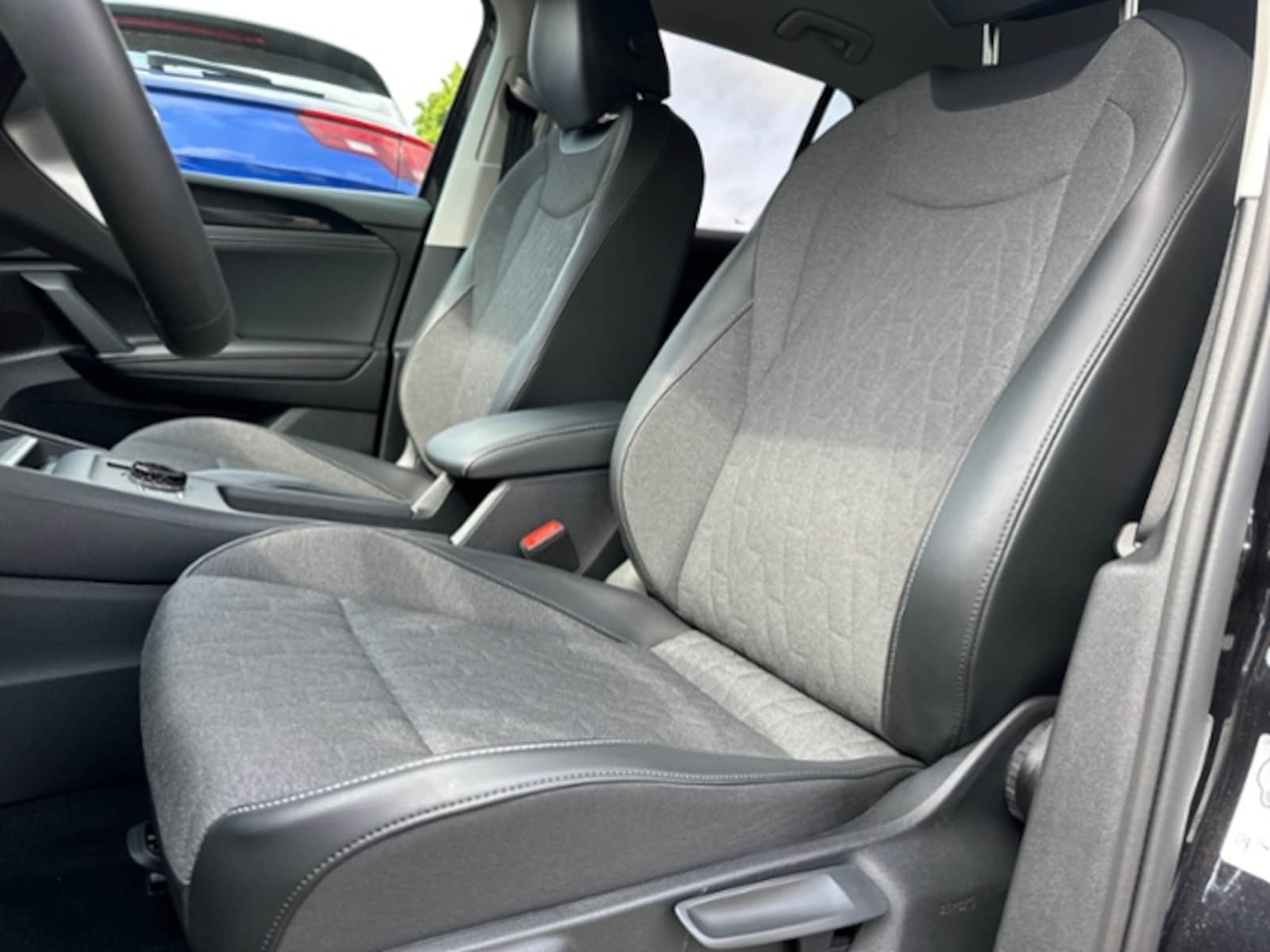 Volkswagen Tiguan – Bild 12