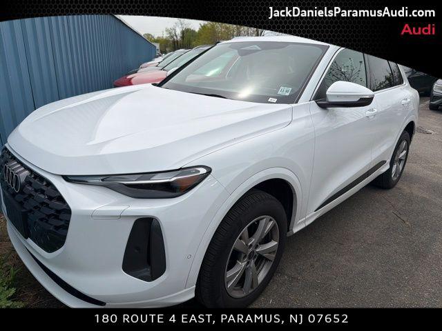 2025 Audi Q5 Premium quattro's photo