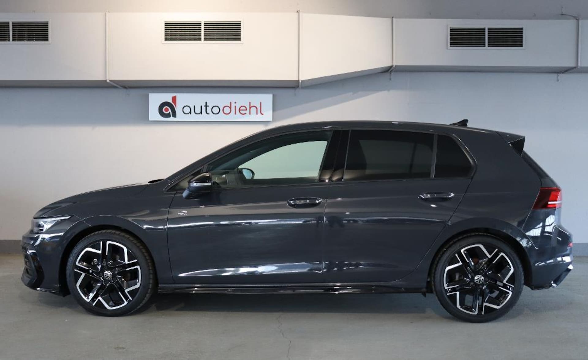 Volkswagen Golf R-Line