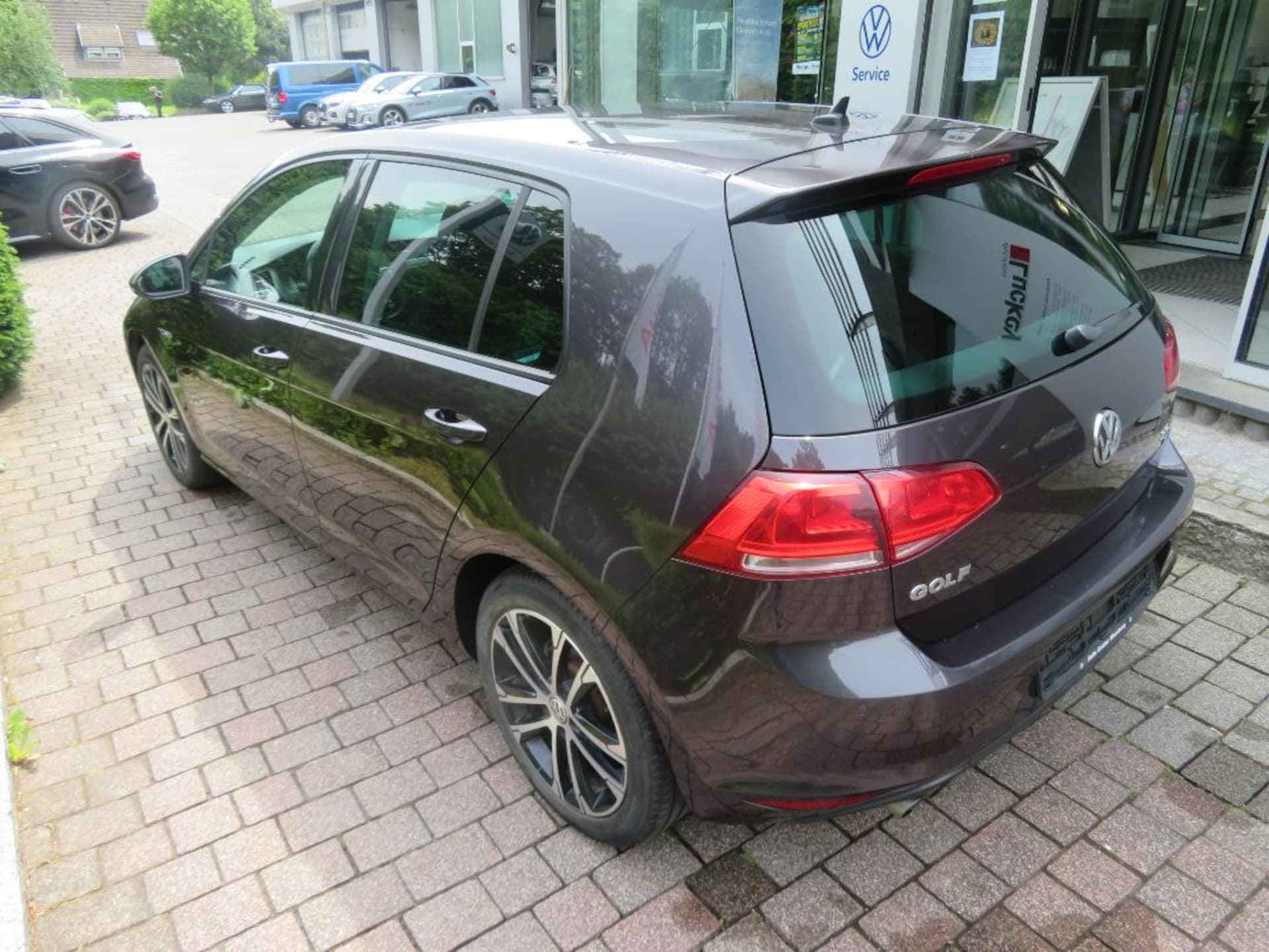 Volkswagen Golf LOUNGE