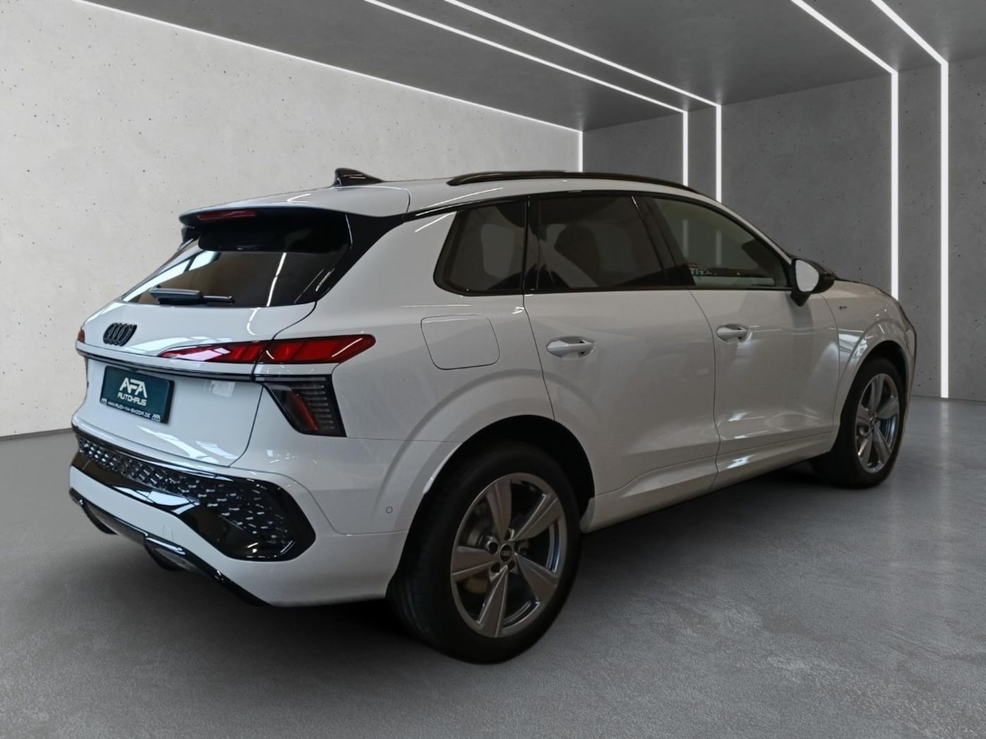 Bild über Audi Q3 SUV TDI 110 kW S tronic - für weitere Informationen kontaktieren Sie den Audi Partner