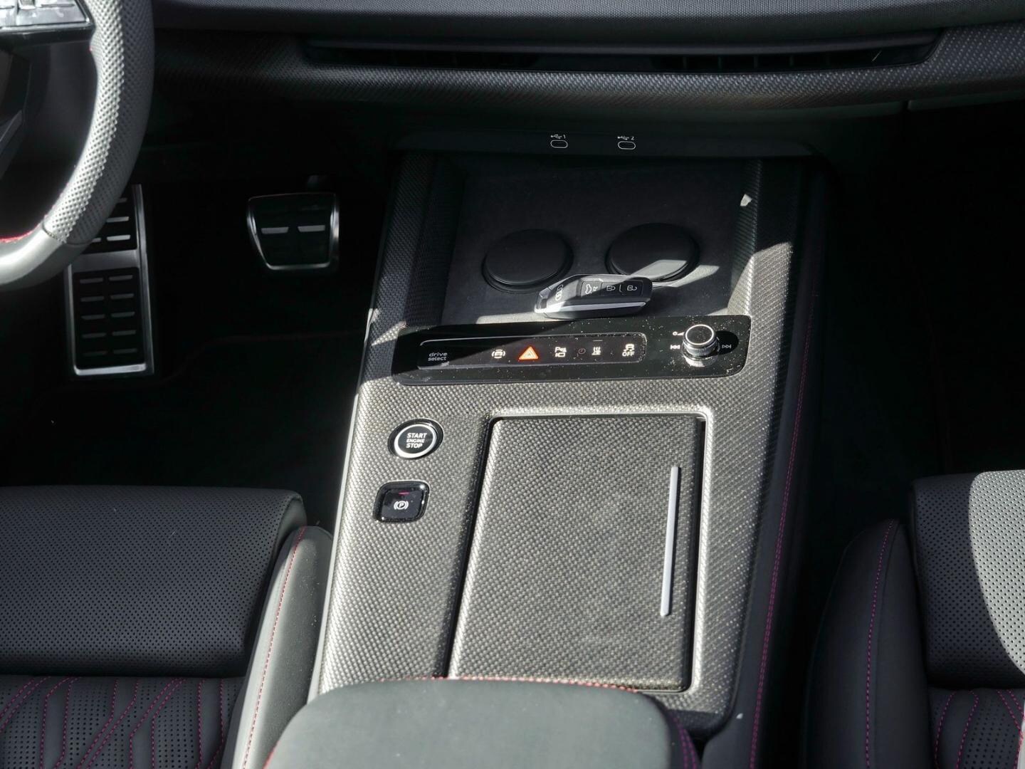 Bild über Audi Q7 SUV TDI quattro 220 kW tiptronic - für weitere Informationen kontaktieren Sie den Audi Partner