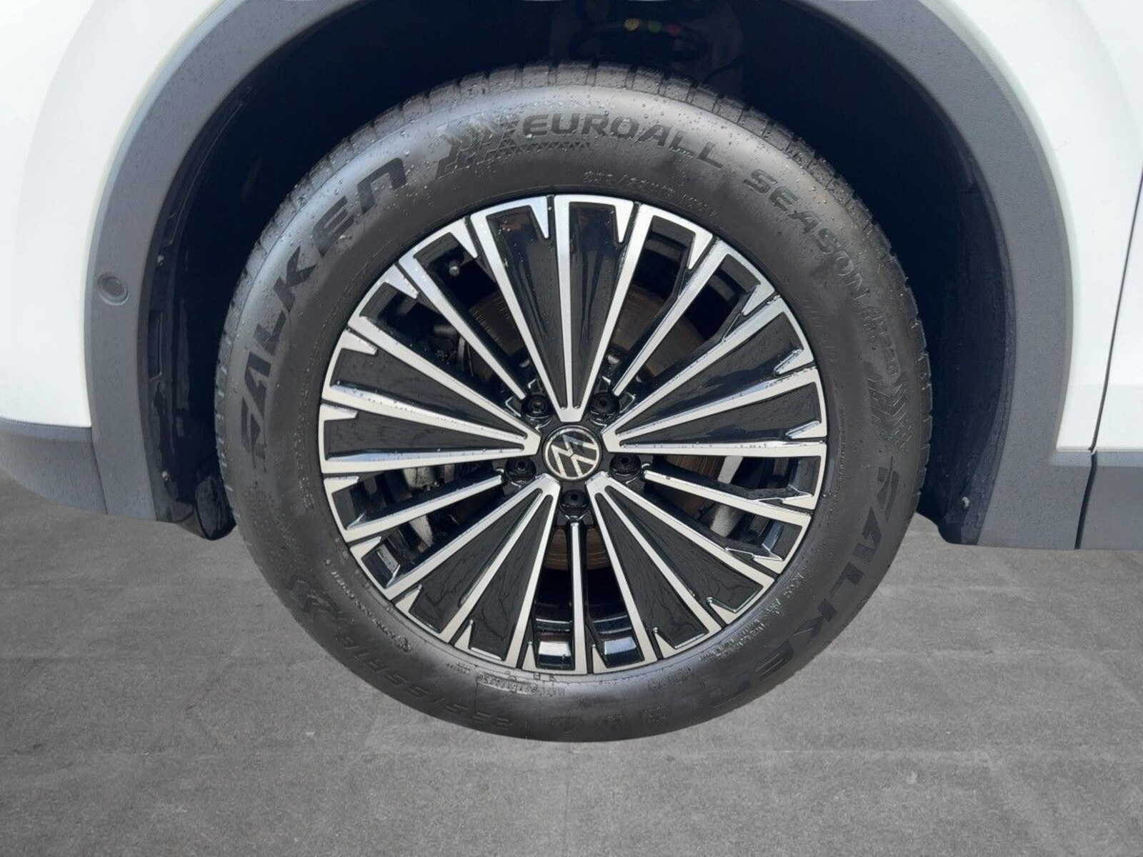 Volkswagen Tiguan – Bild 15