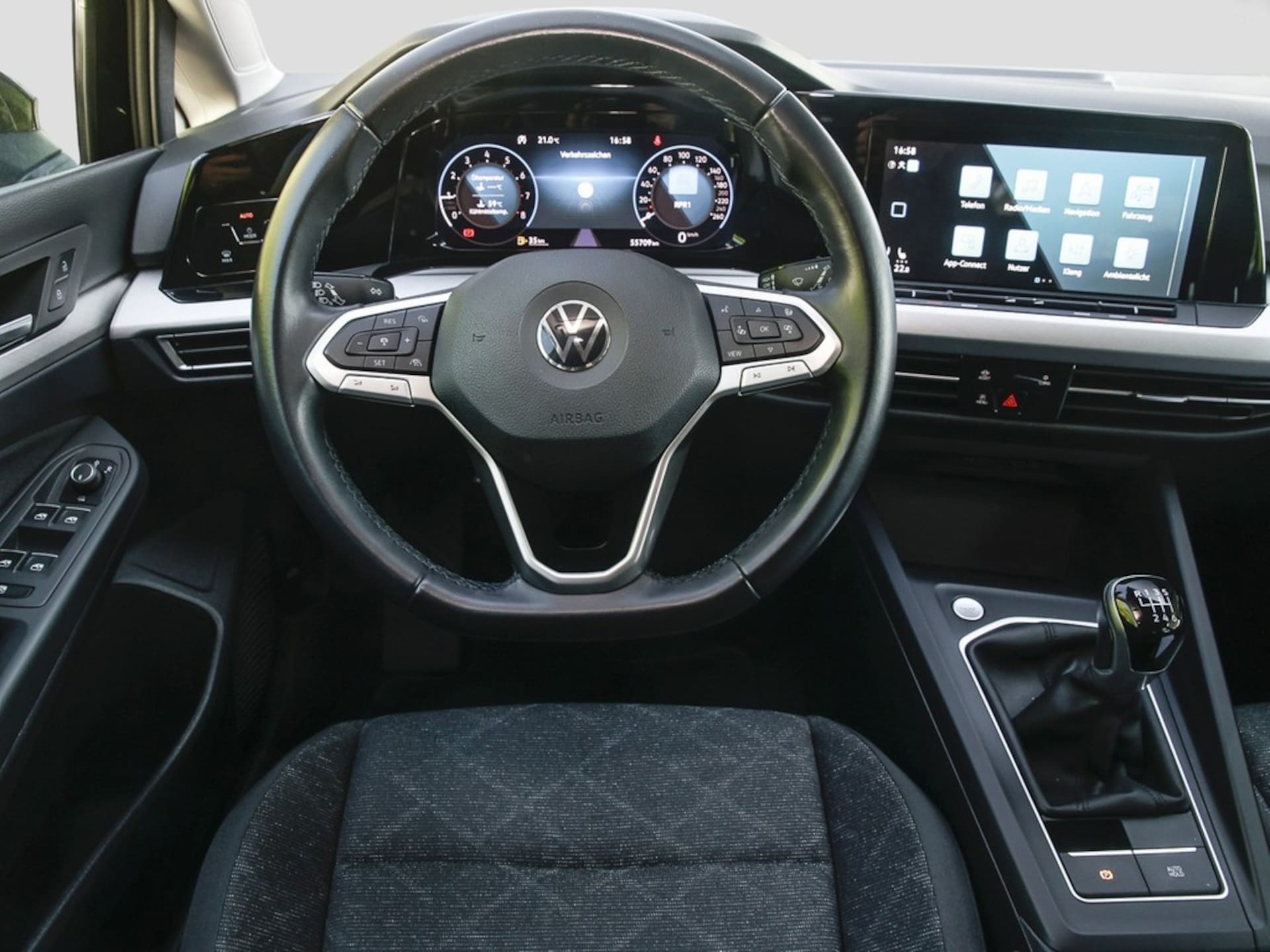 Volkswagen Golf Life