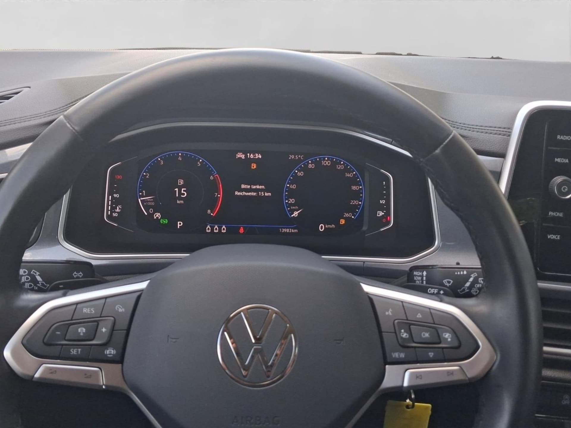 Volkswagen T-Roc Style