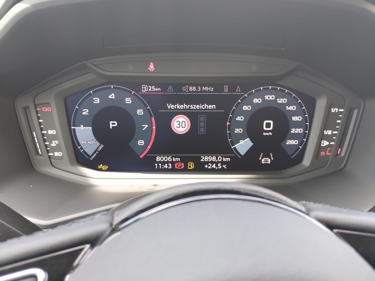 Bild über Audi A1 Sportback advanced 30 TFSI S tronic - für weitere Informationen kontaktieren Sie den Audi Partner