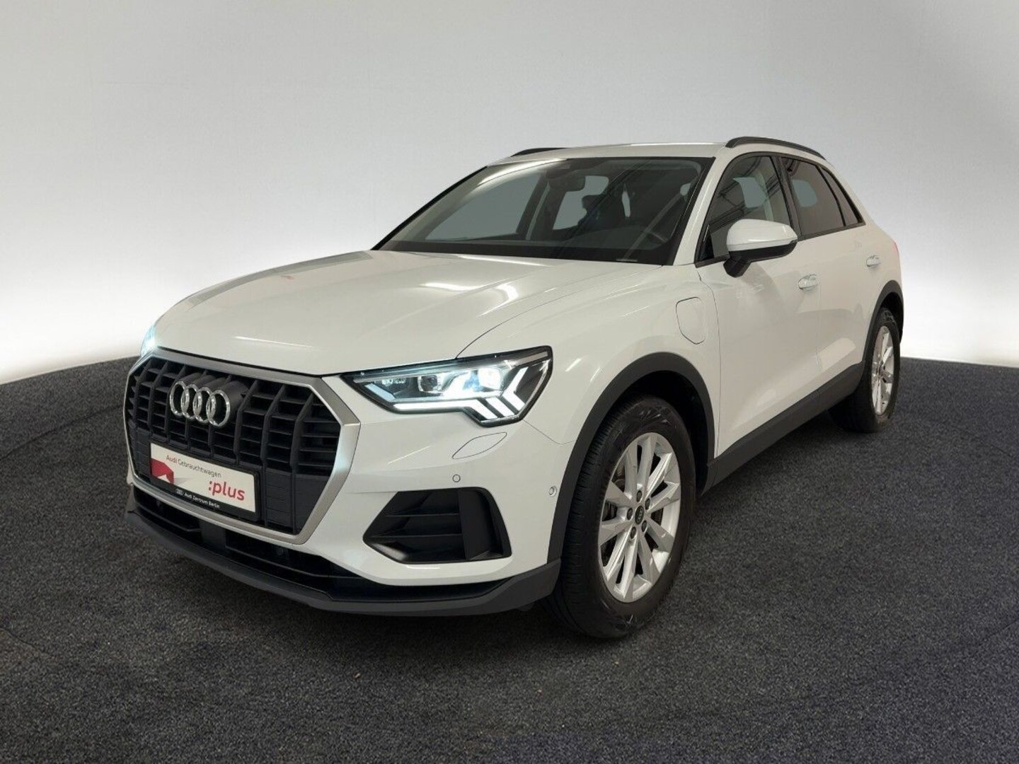 Bild über Audi Q3 TFSI e 45 TFSI e S tronic - für weitere Informationen kontaktieren Sie den Audi Partner