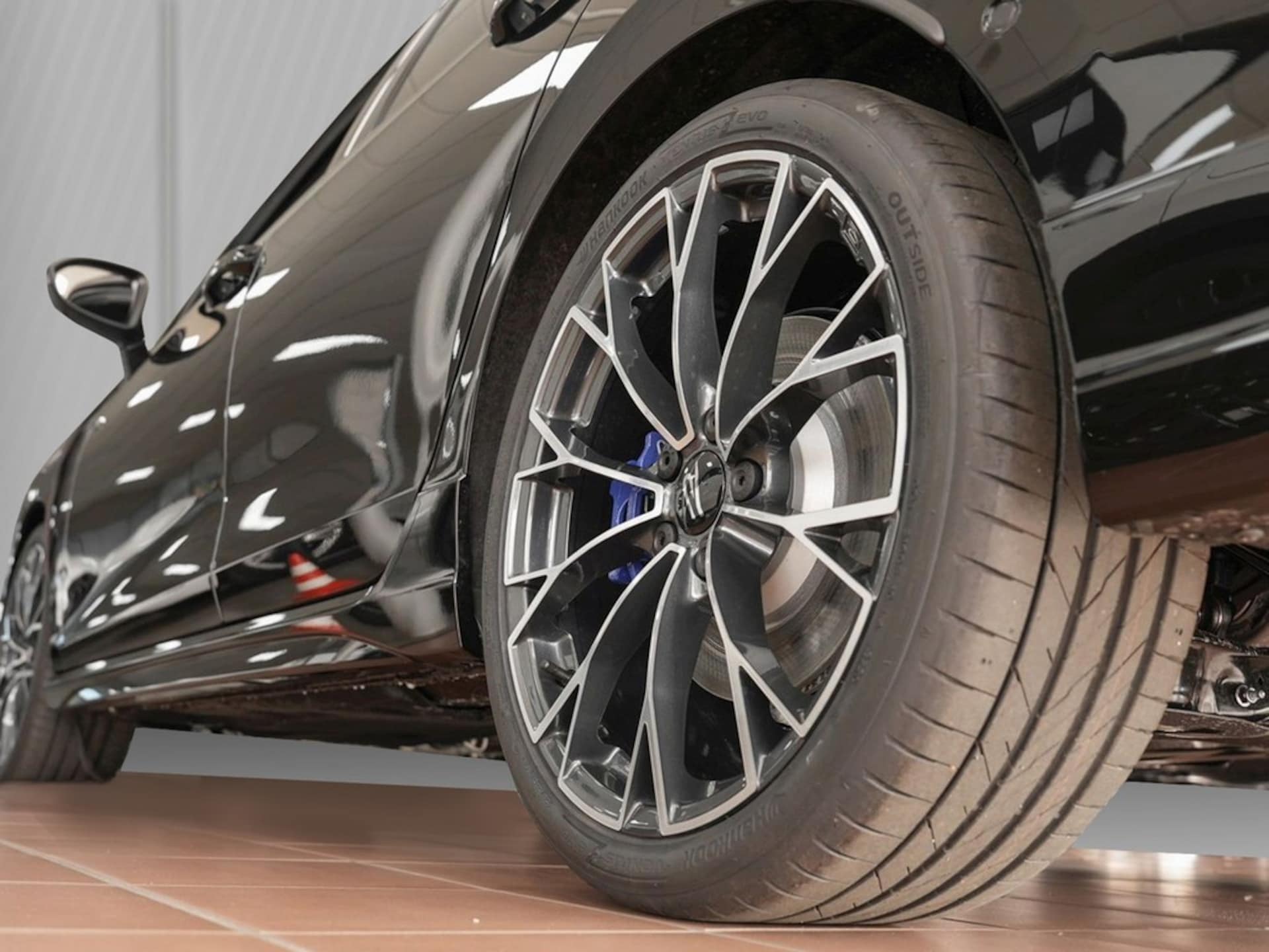 Volkswagen Golf Variant R