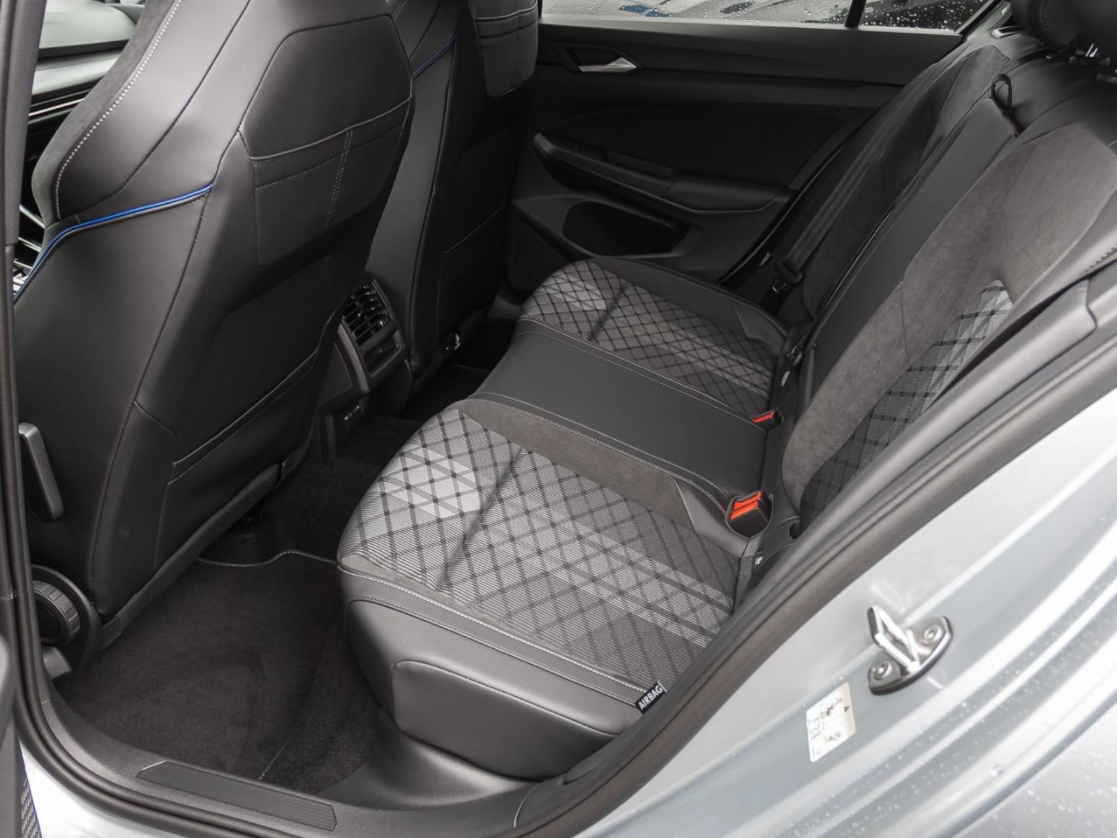 Volkswagen Golf – Bild 18