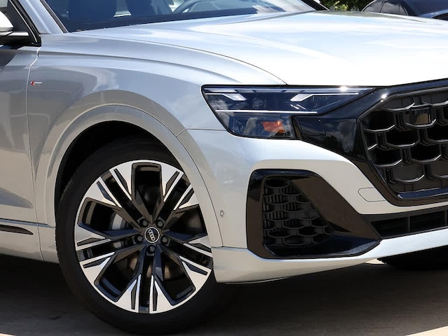 2026 Audi Q8