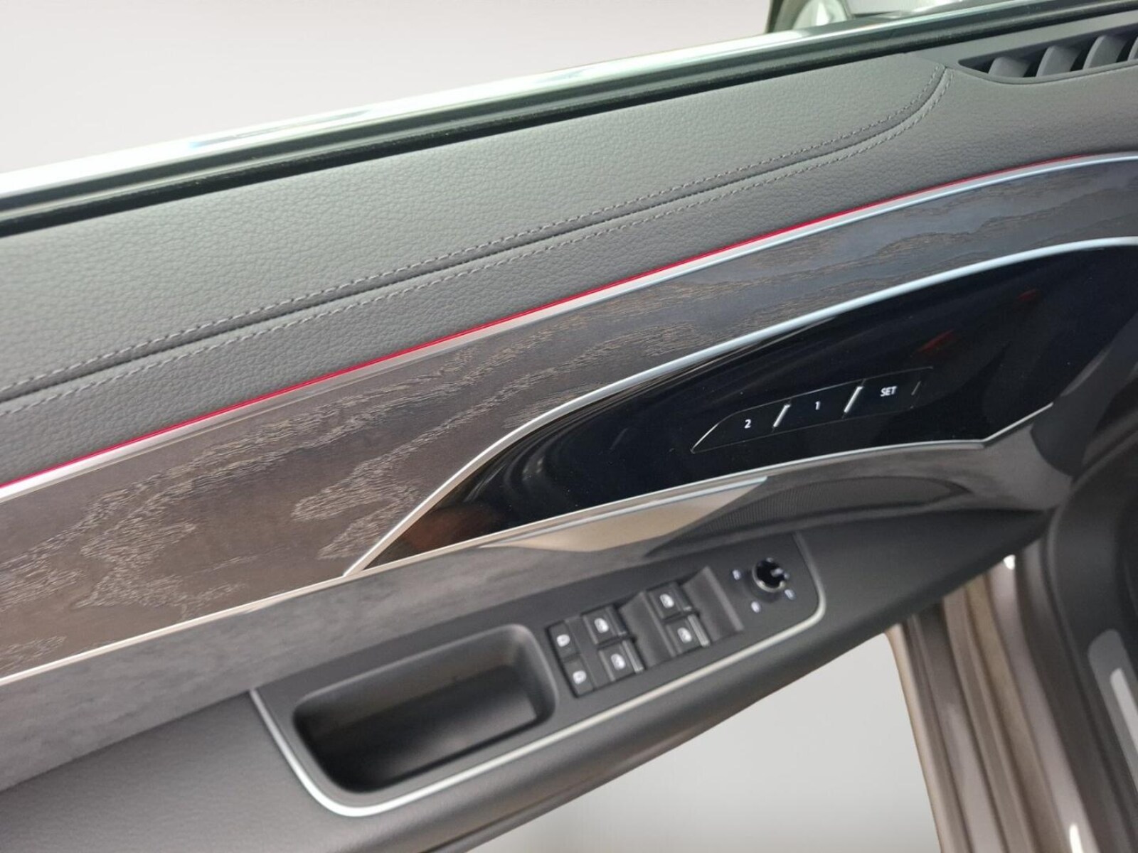 Audi A8 – Bild 14
