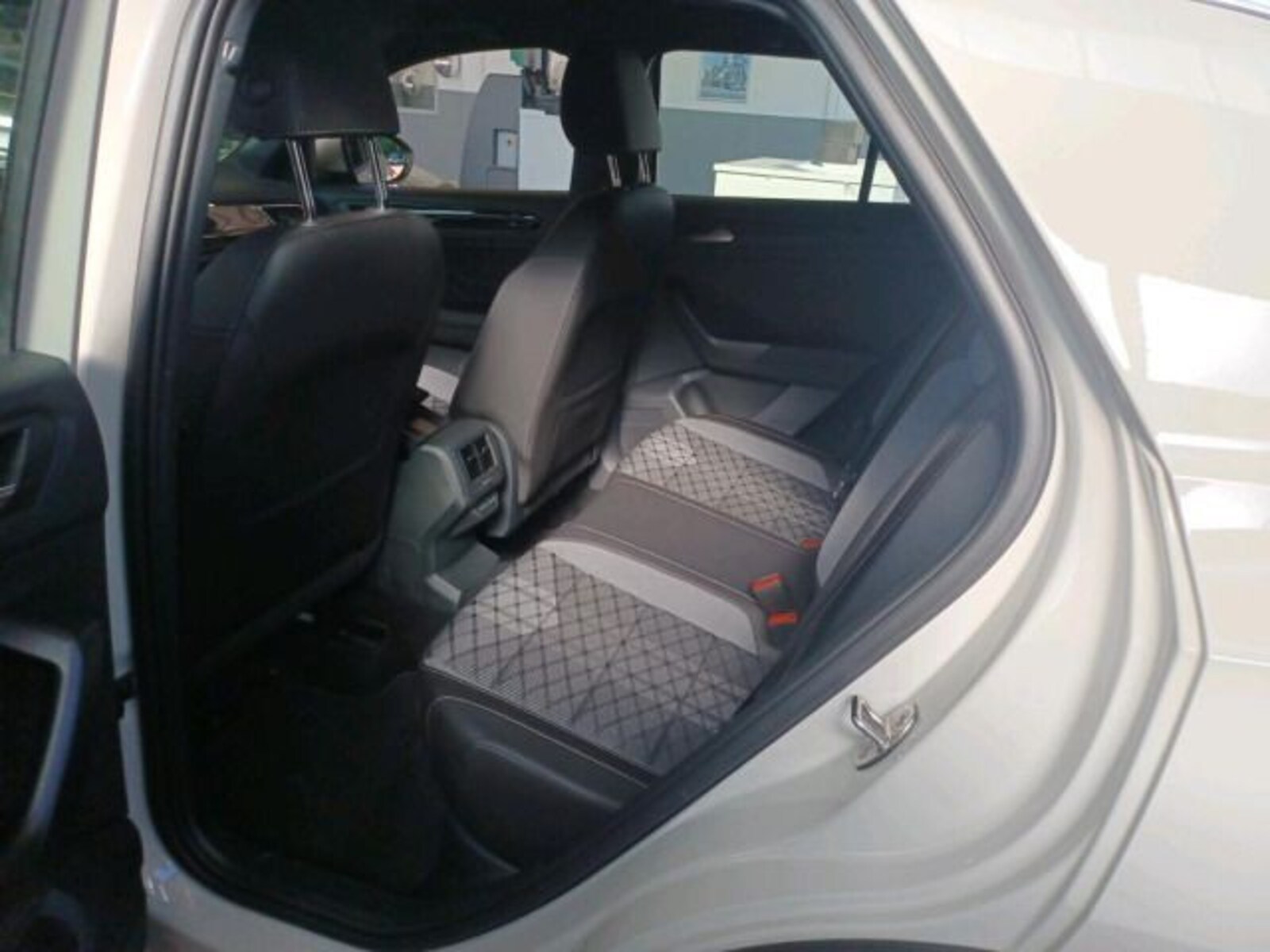 Volkswagen T-Roc – Bild 12