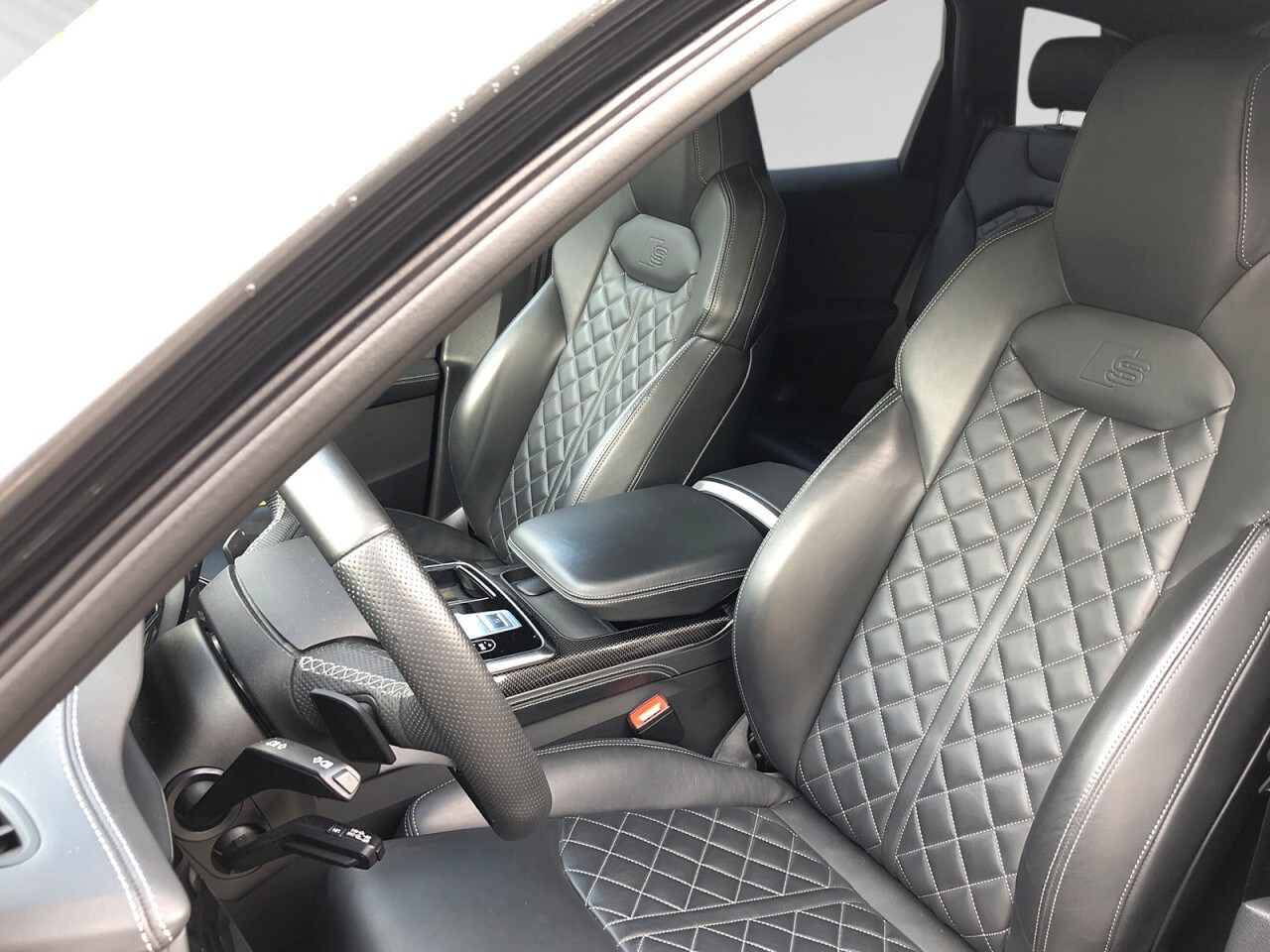 Image about Audi SQ7 TDI quattro tiptronic