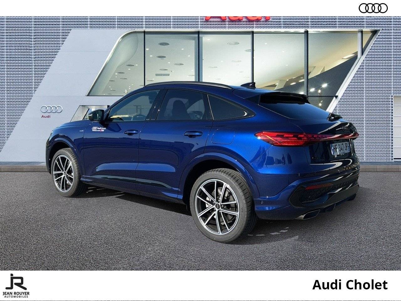 Image about Audi Q5 Sportback e-hybrid S line e-hybrid quattro 299 chS tronic