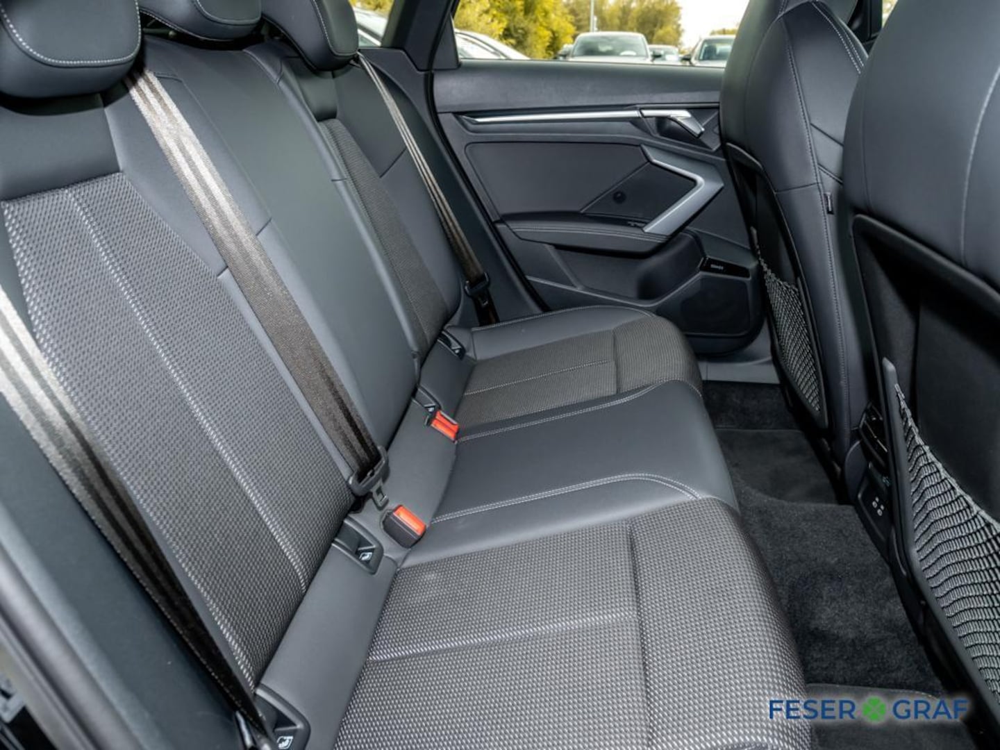Bild über Audi S3 Sportback TFSI quattro S tronic - für weitere Informationen kontaktieren Sie den Audi Partner