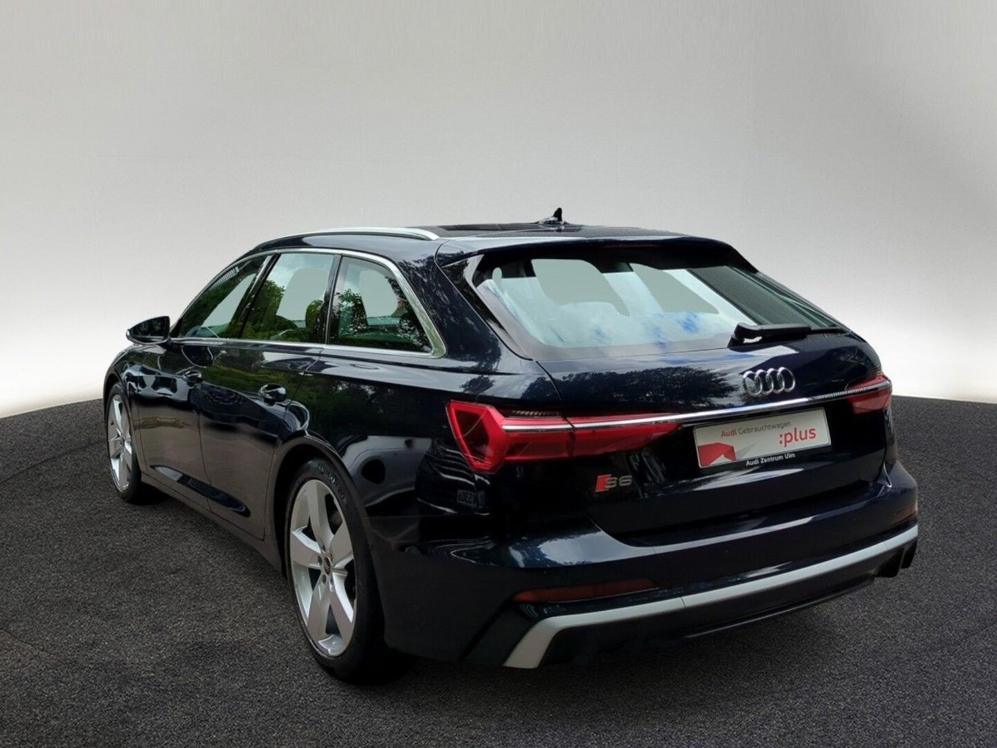 Bild über Audi S6 Avant TDI quattro tiptronic - für weitere Informationen kontaktieren Sie den Audi Partner