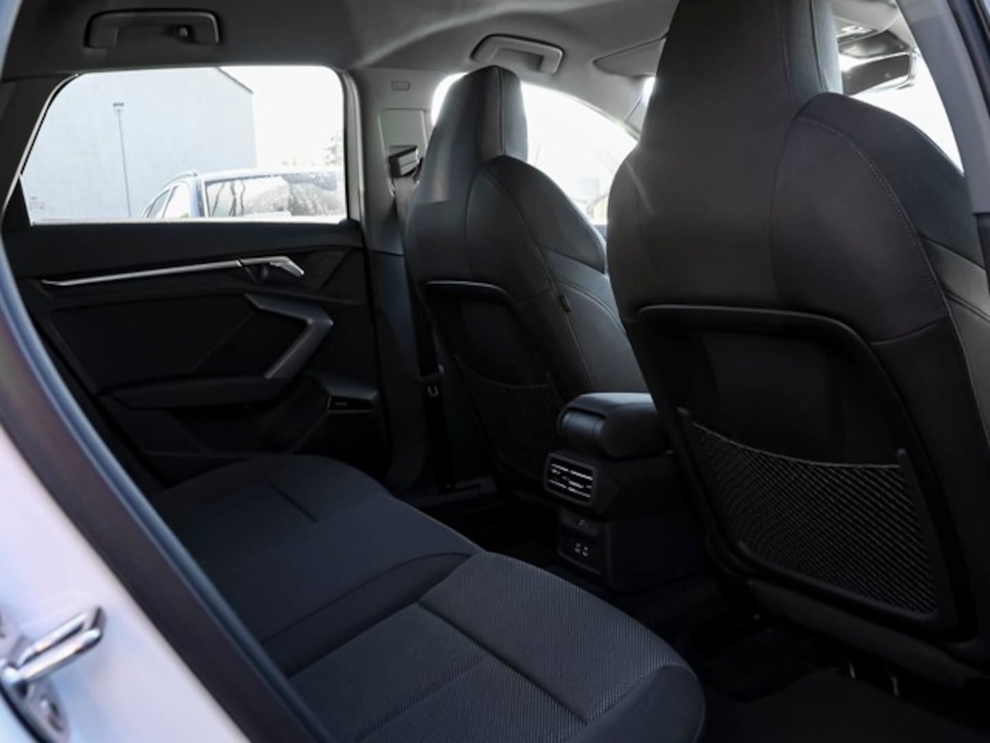 Bild über Audi A3 Sportback S line 35 TFSI S tronic - für weitere Informationen kontaktieren Sie den Audi Partner