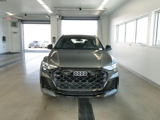 2026 Audi RS Q8 SUV performance