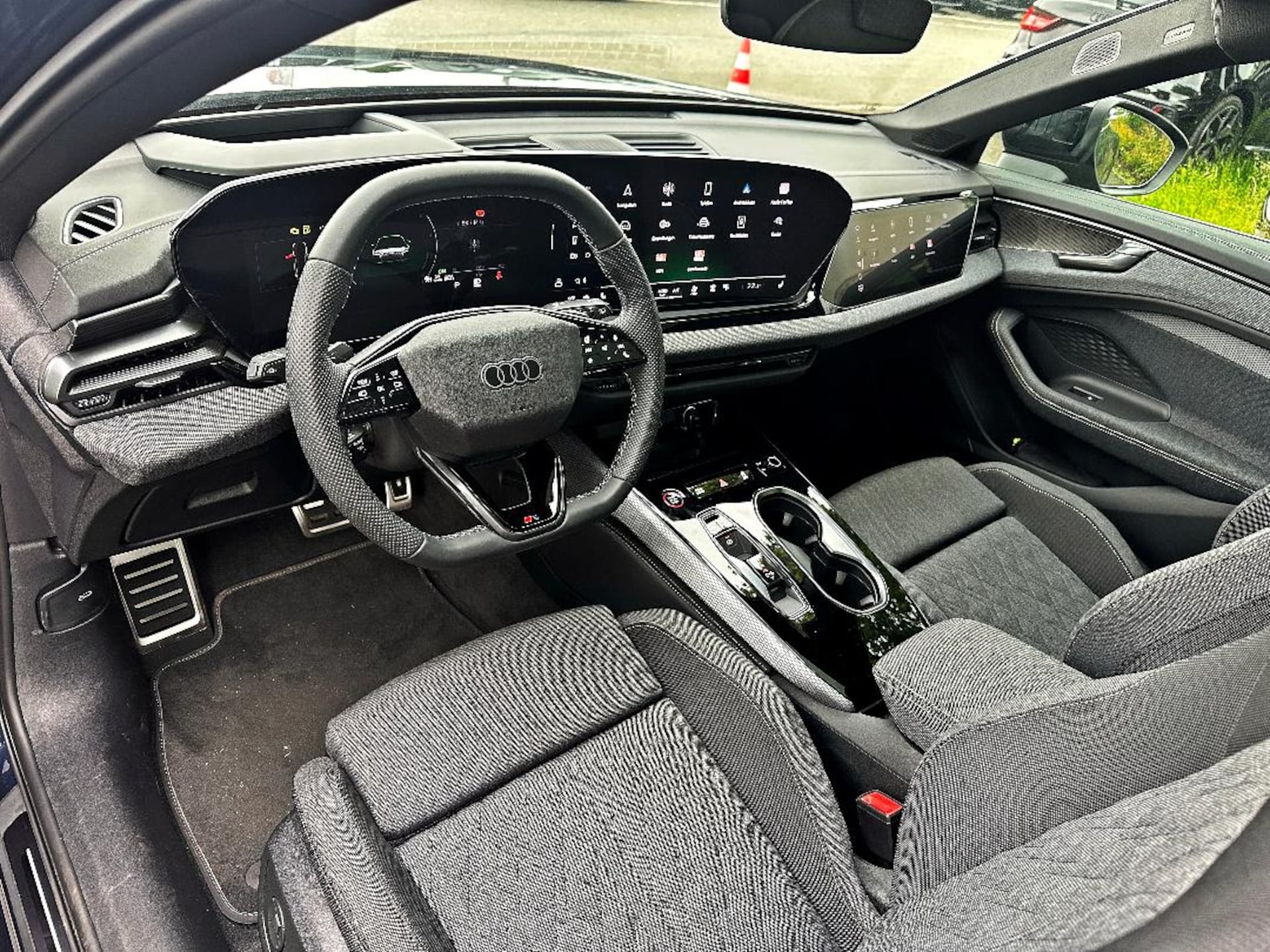 Audi A6 Avant edition one