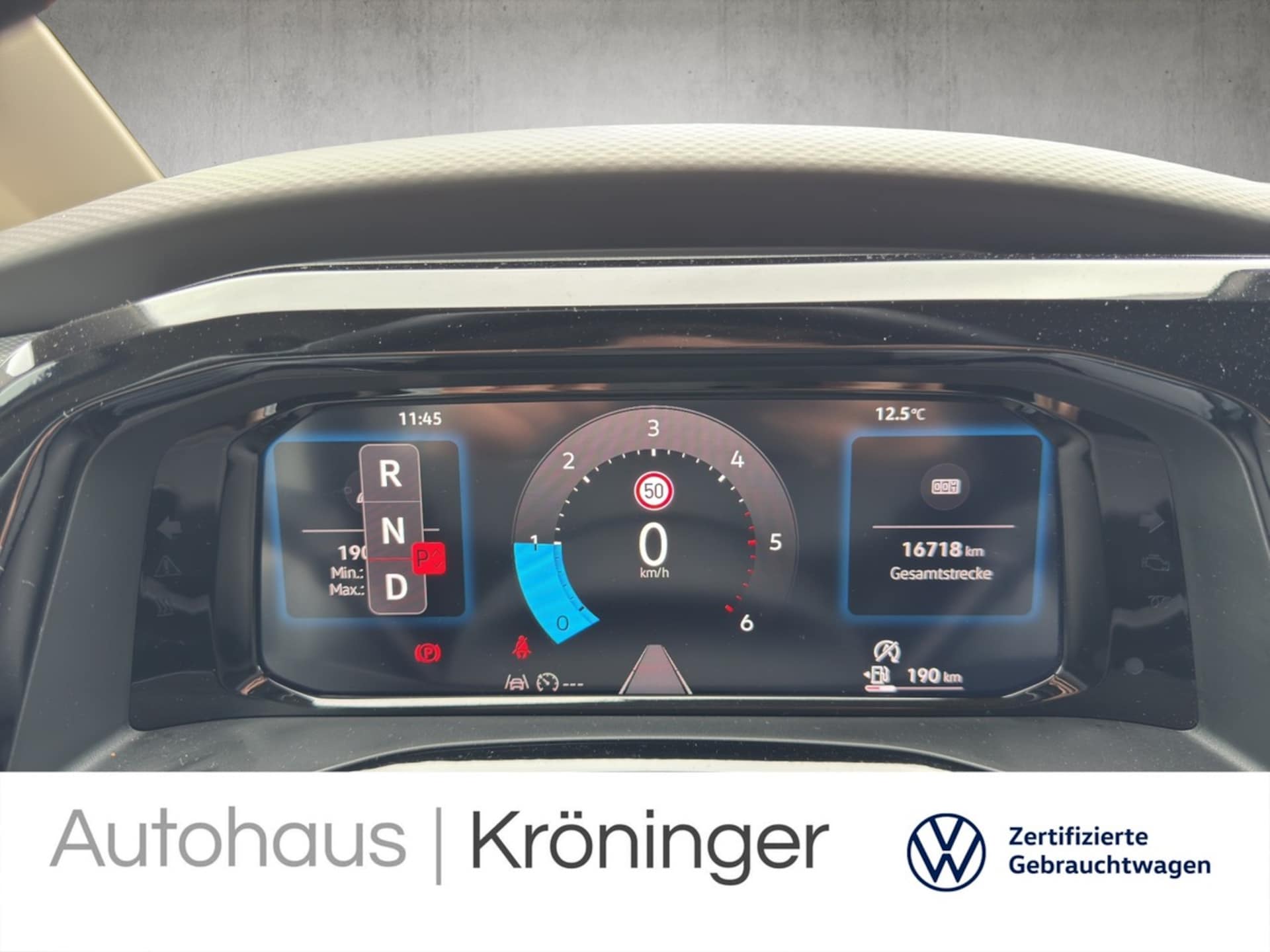 Volkswagen Multivan Basis-Modell