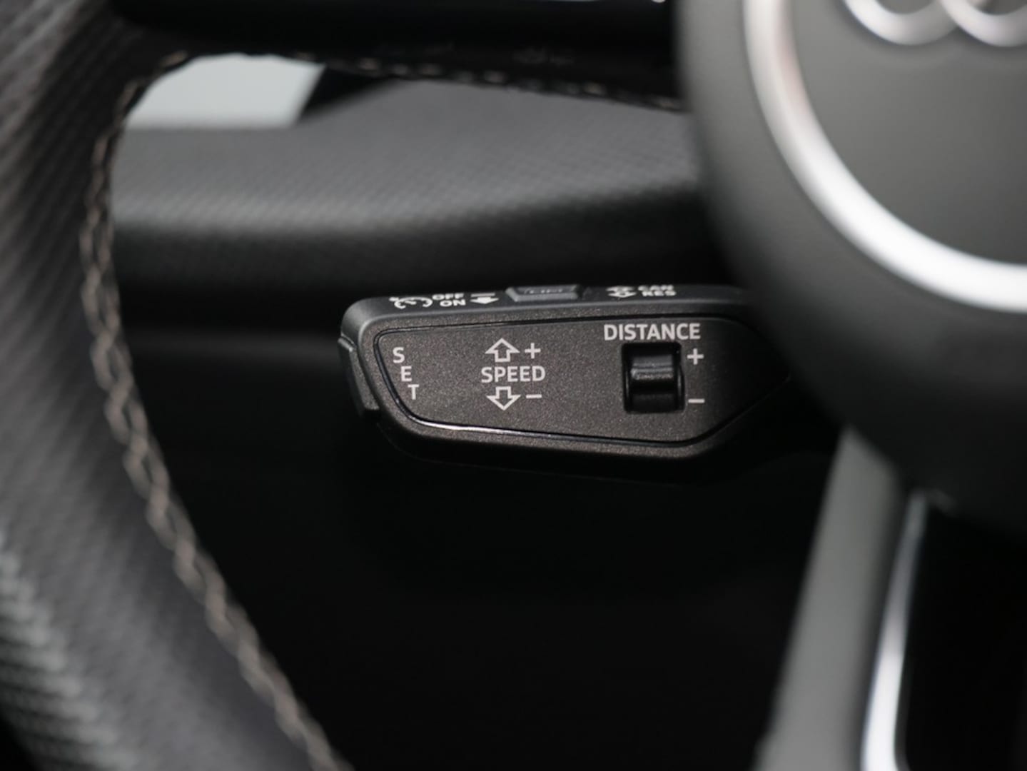 Bild über Audi A3 Sportback S line 35 TFSI S tronic - für weitere Informationen kontaktieren Sie den Audi Partner