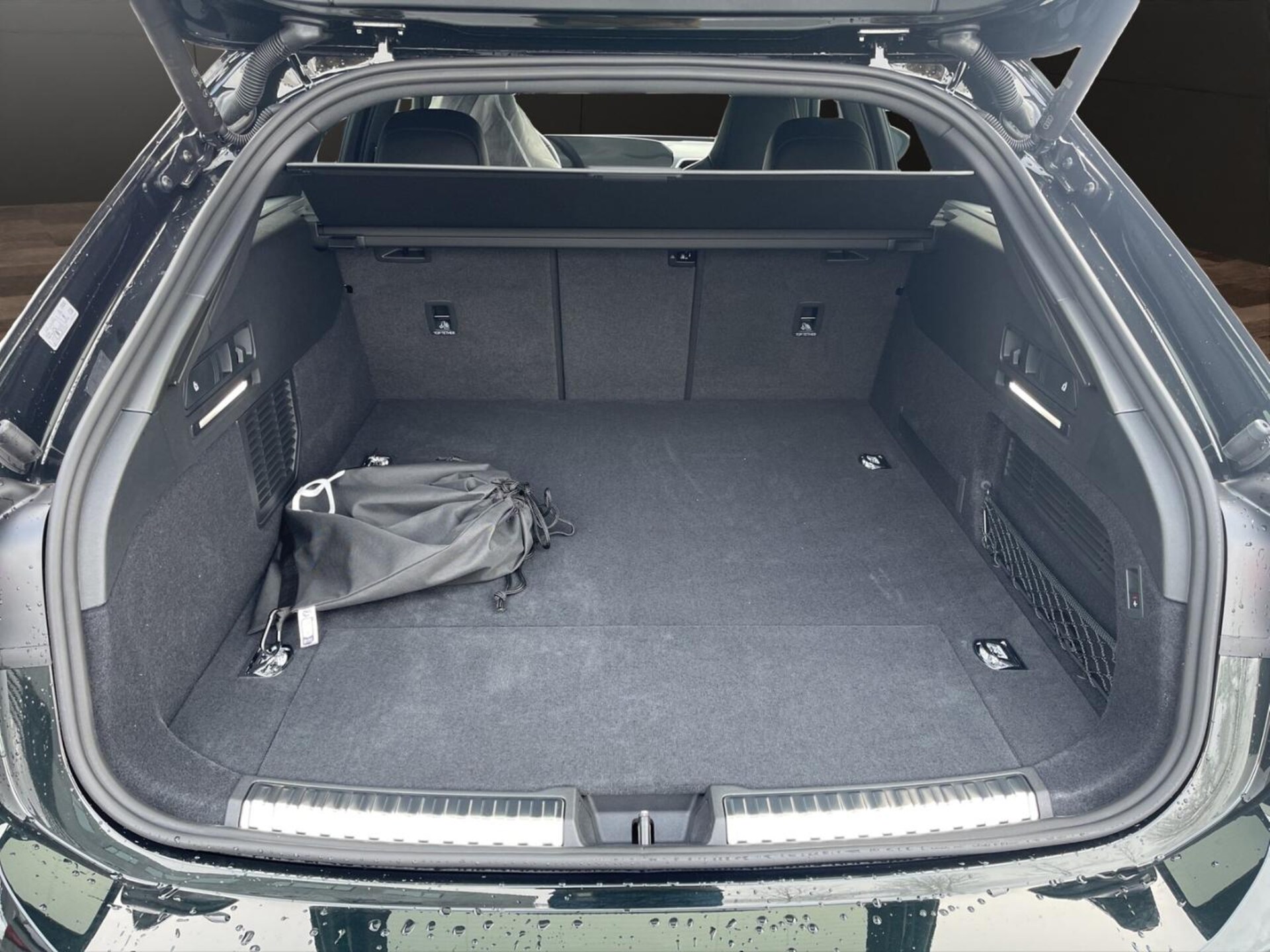 Audi A6 Avant e-hybrid