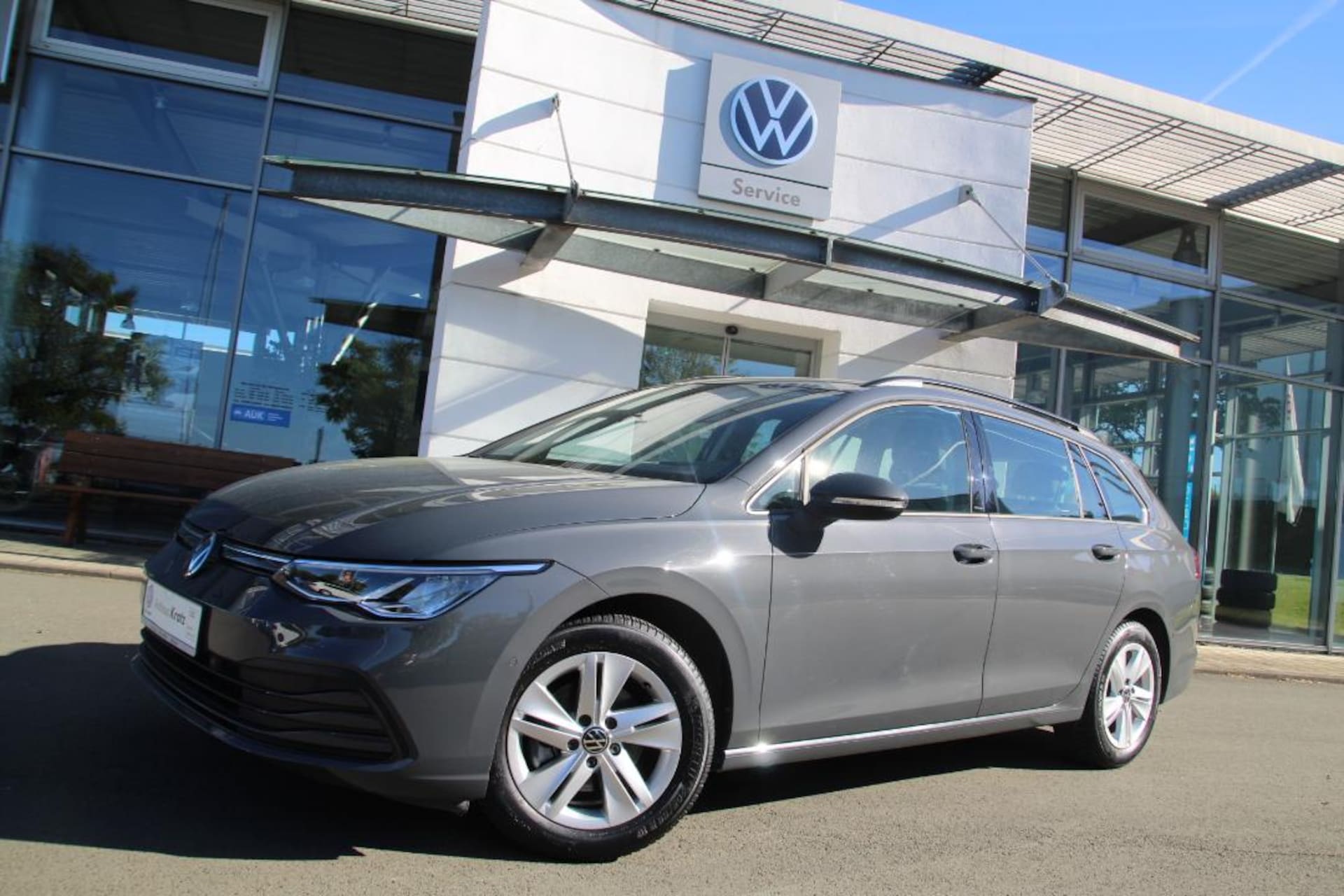 Volkswagen Golf Variant Life