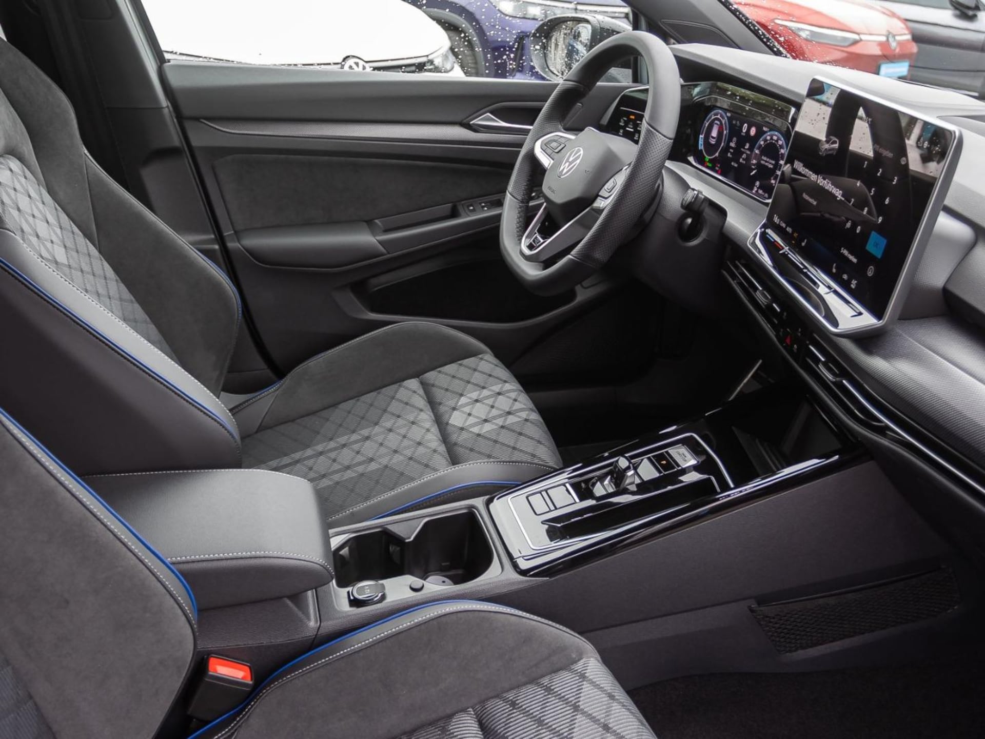 Volkswagen Golf R-Line