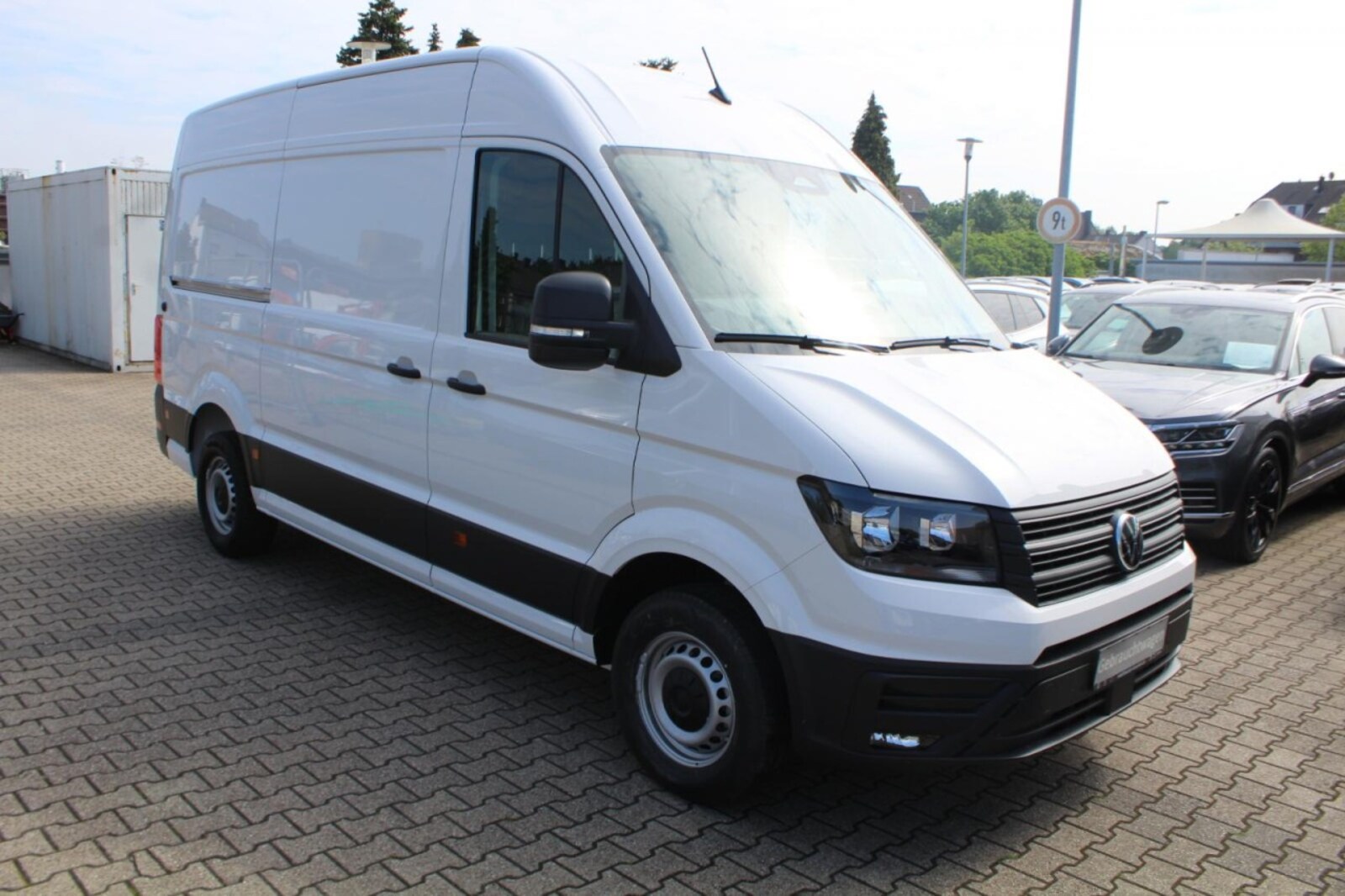 Volkswagen Crafter Kasten mittlerer Radstand – Bild 2