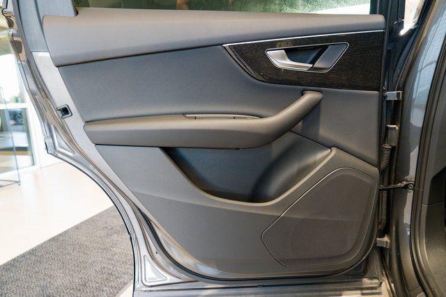 2025 Audi Q7 Premium - Photo 24
