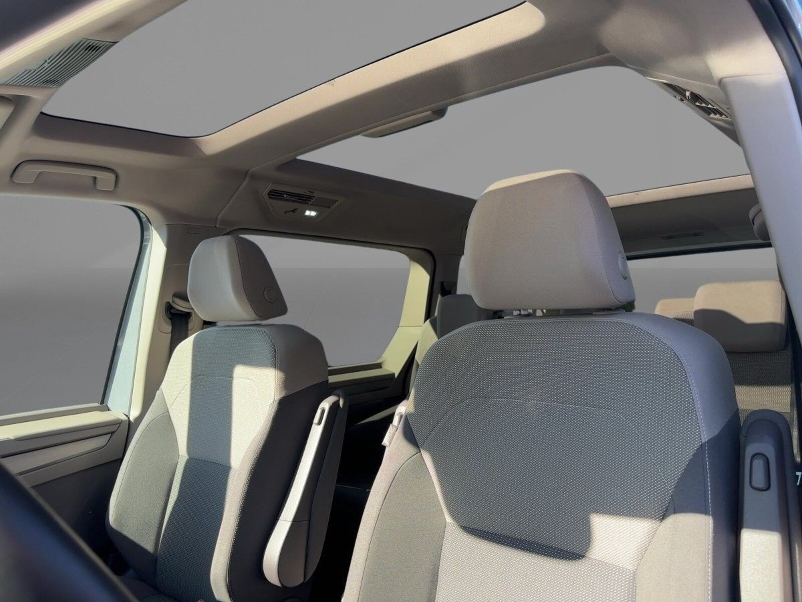 Volkswagen Multivan – Bild 18